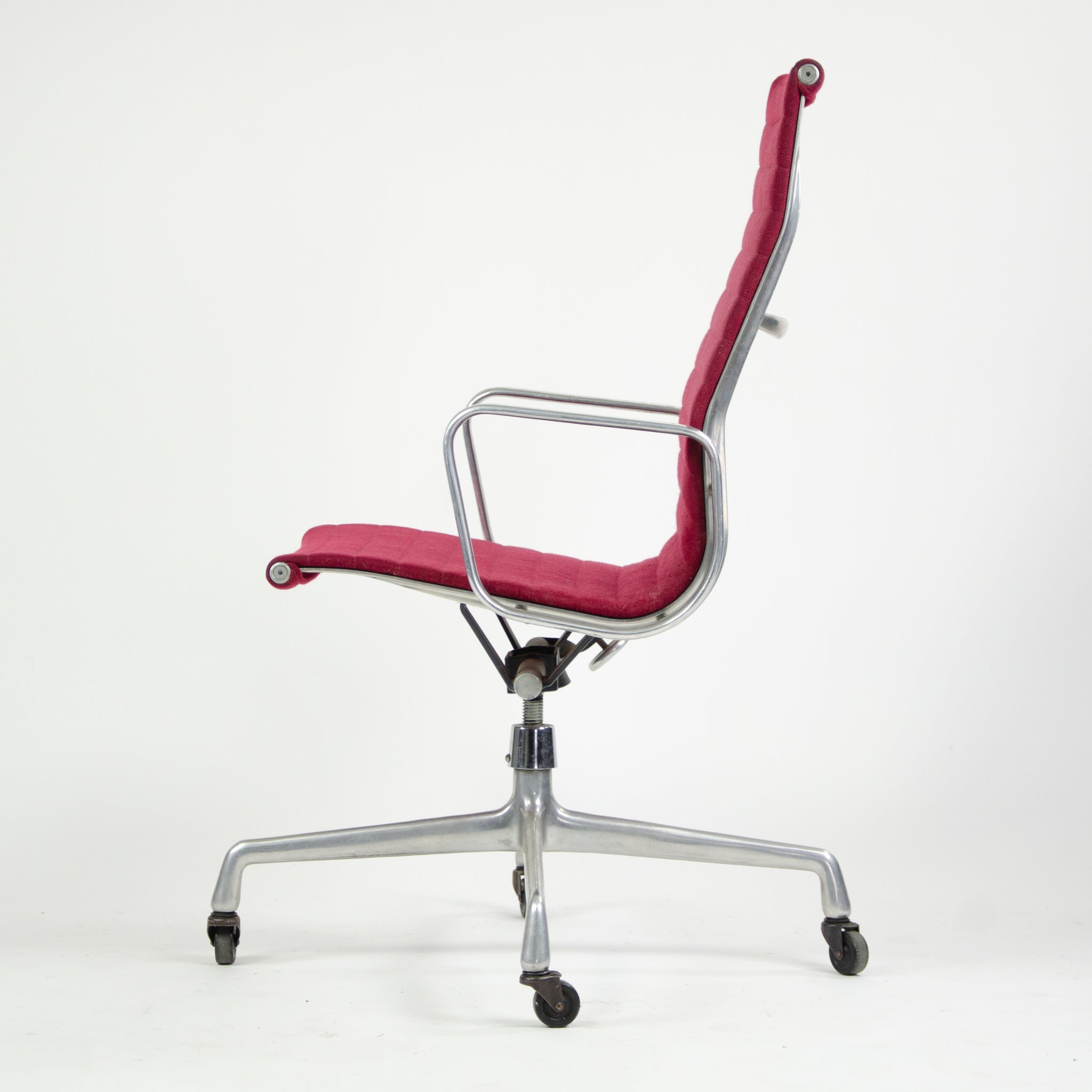 SOLD Herman Miller Eames 1982 Aluminum Group High Executive Desk Chair Red Fabric