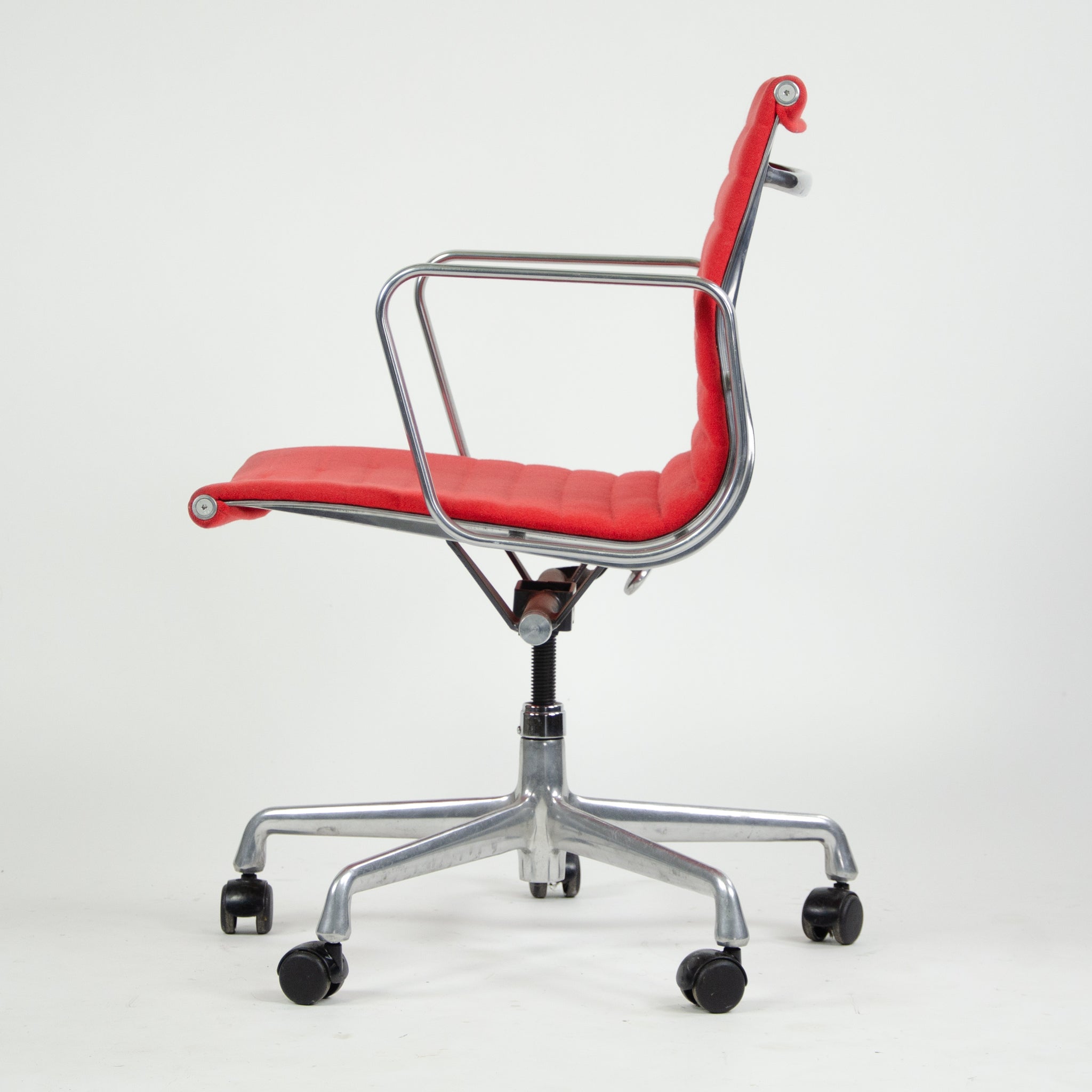 SOLD Herman Miller Eames 2007 Aluminum Group Executive Desk Chair Red Fabric 2x Available