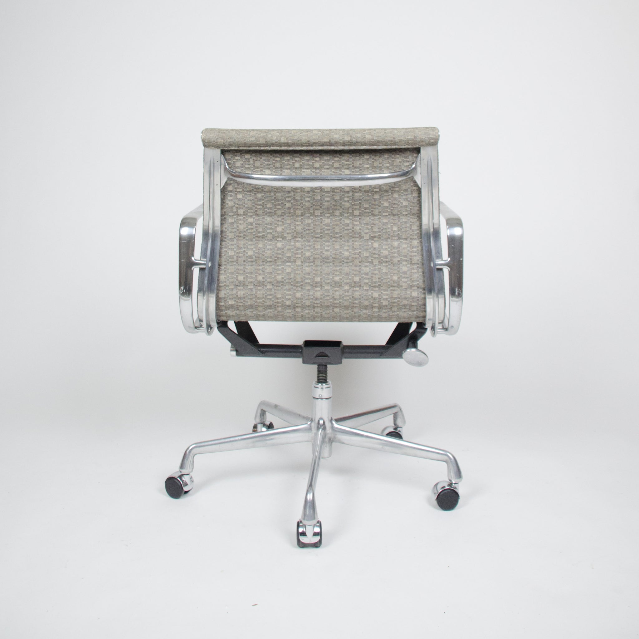 SOLD Eames Herman Miller Fabric Executive Aluminum Group Desk Chairs 13x