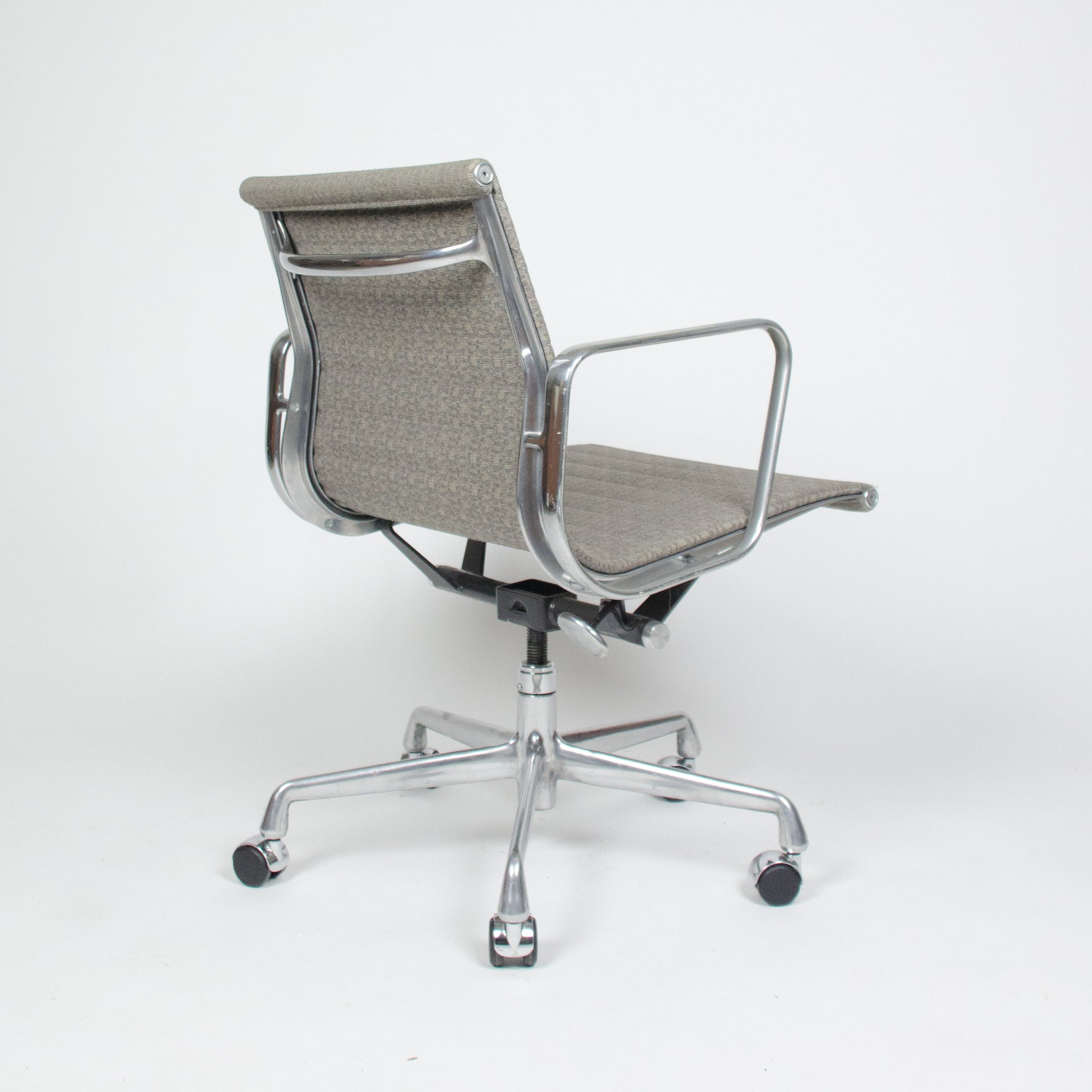 SOLD Eames Herman Miller Fabric Executive Aluminum Group Desk Chairs 13x