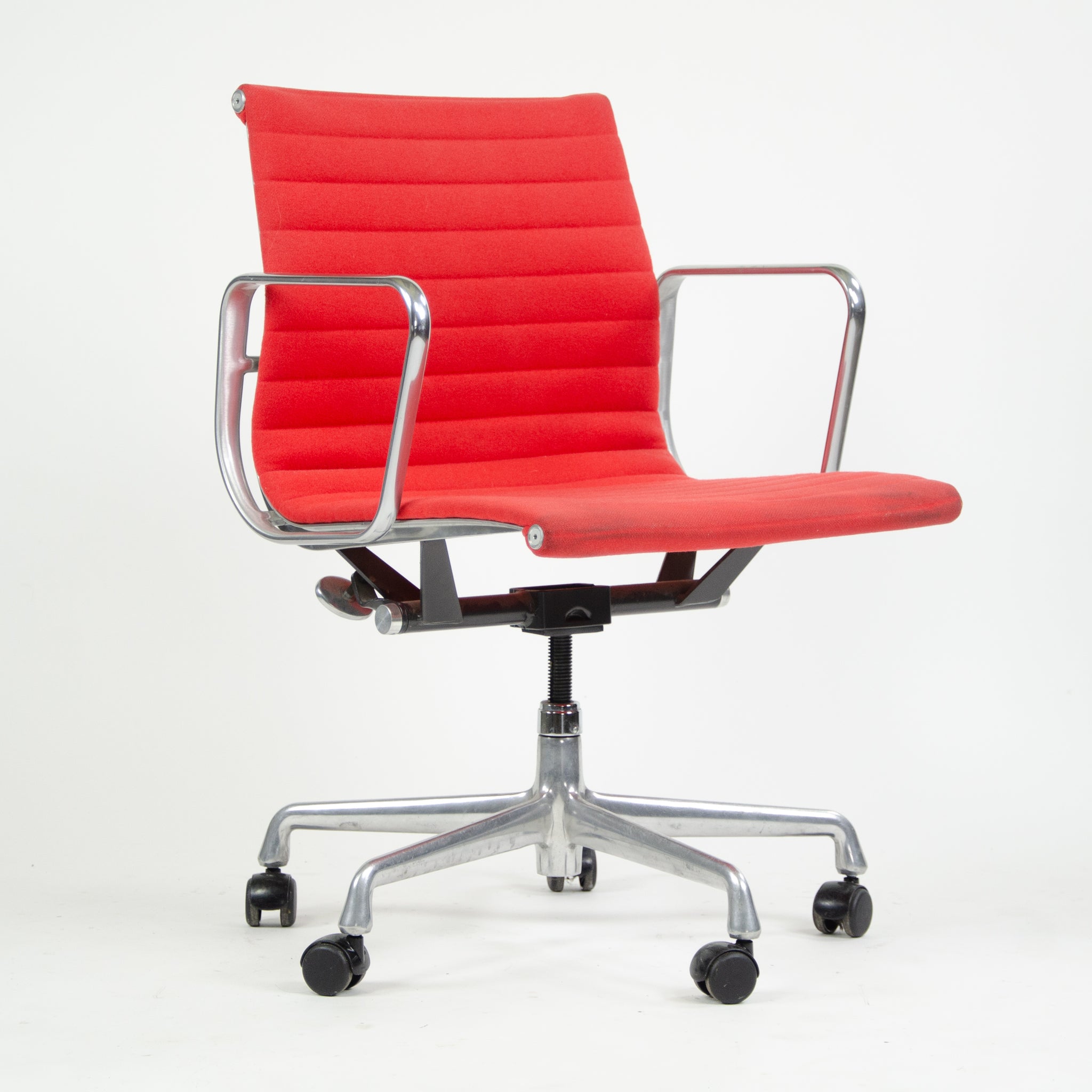 SOLD Herman Miller Eames 2007 Aluminum Group Executive Desk Chair Red Fabric 2x Available