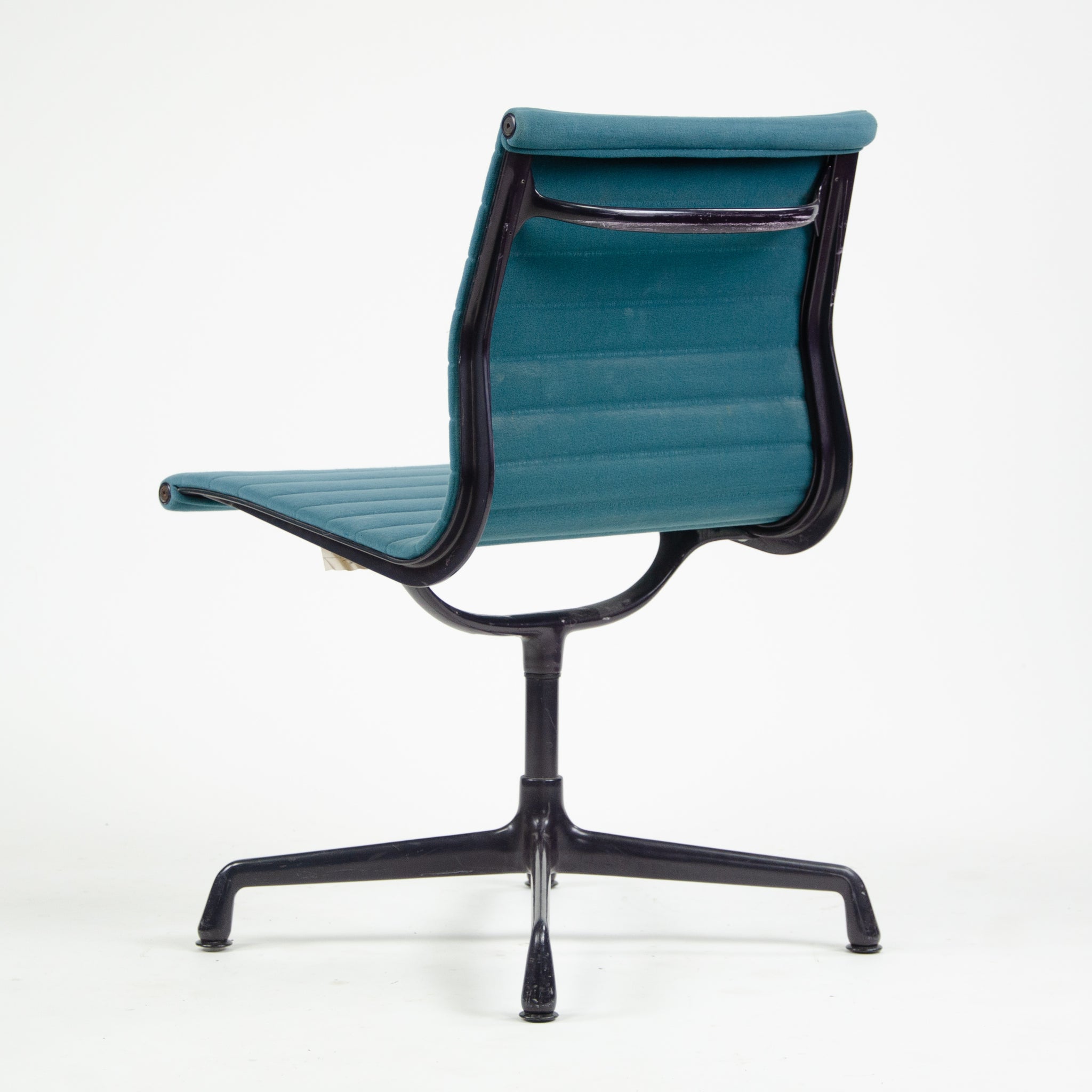 SOLD Herman Miller Eames 1985 Aluminum Group Executive Desk Chair Blue Fabric