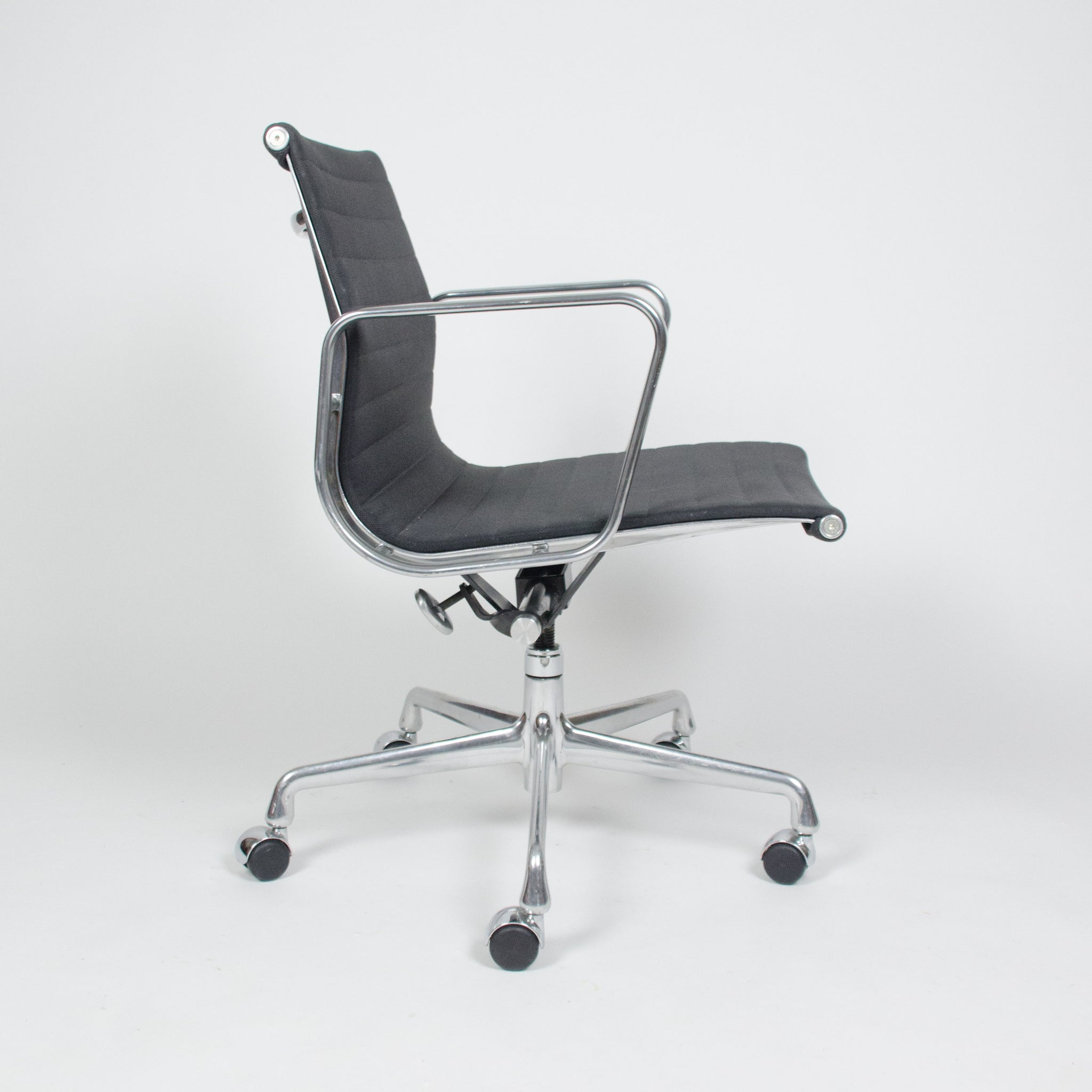 SOLD Eames Herman Miller Aluminum Group Executive Desk Chairs Black Fabric 20 Available