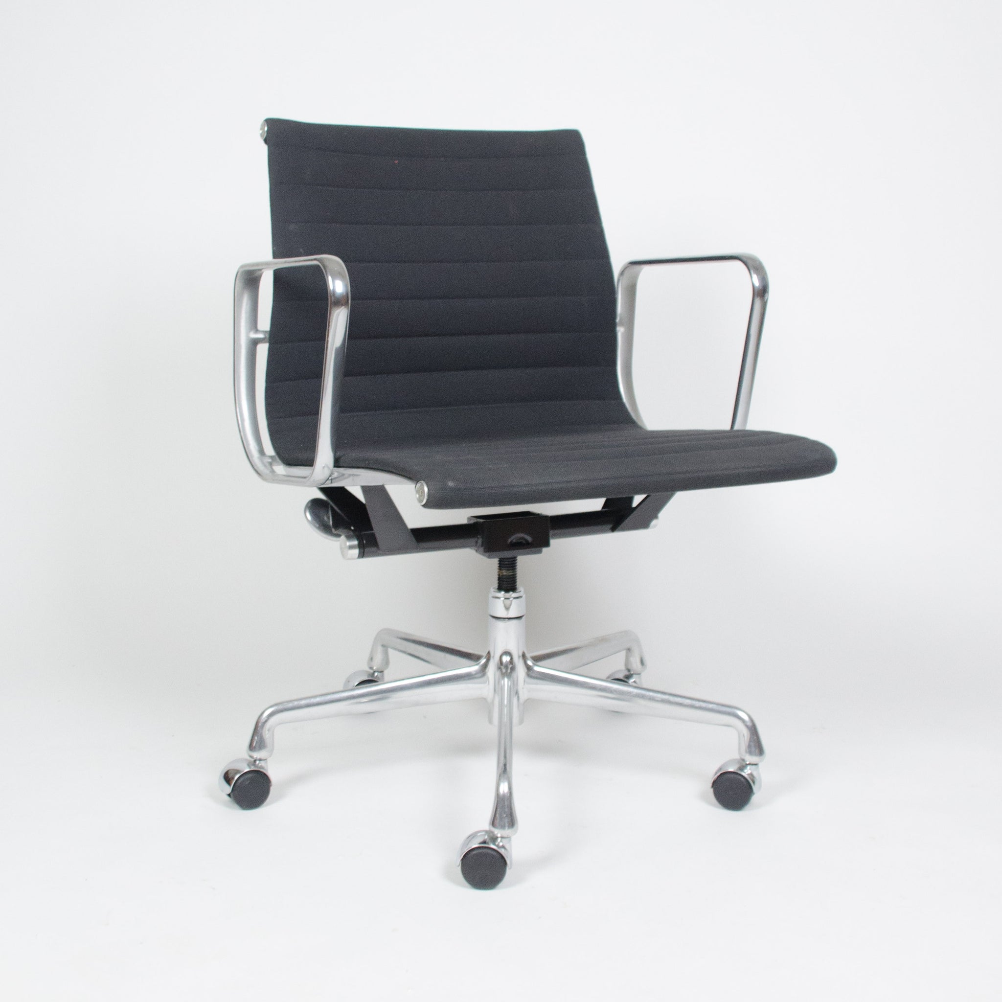 SOLD Eames Herman Miller Aluminum Group Executive Desk Chairs Black Fabric 20 Available