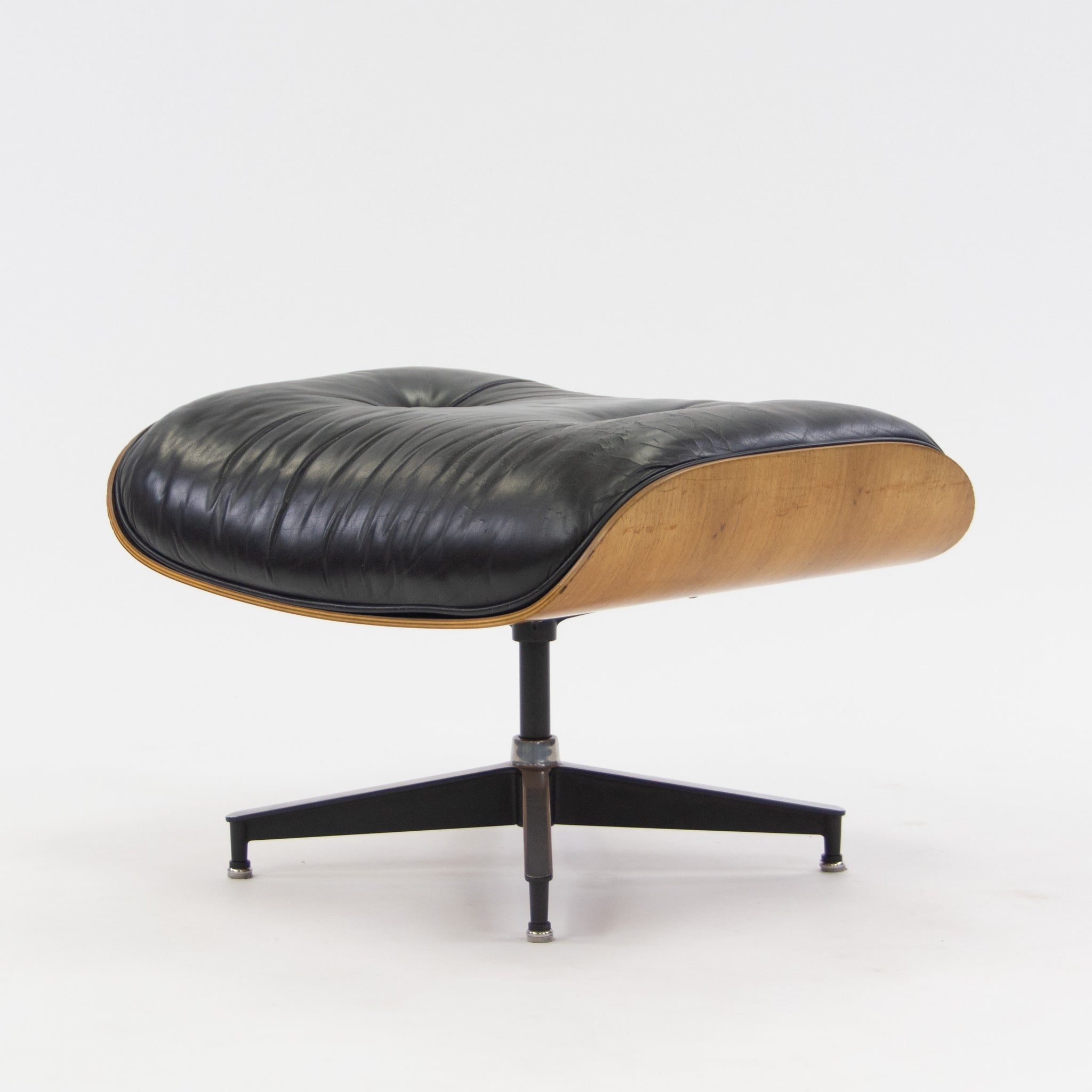 SOLD 1970's Herman Miller Eames Lounge Chair & Ottoman Rosewood 670 671 Black Leather