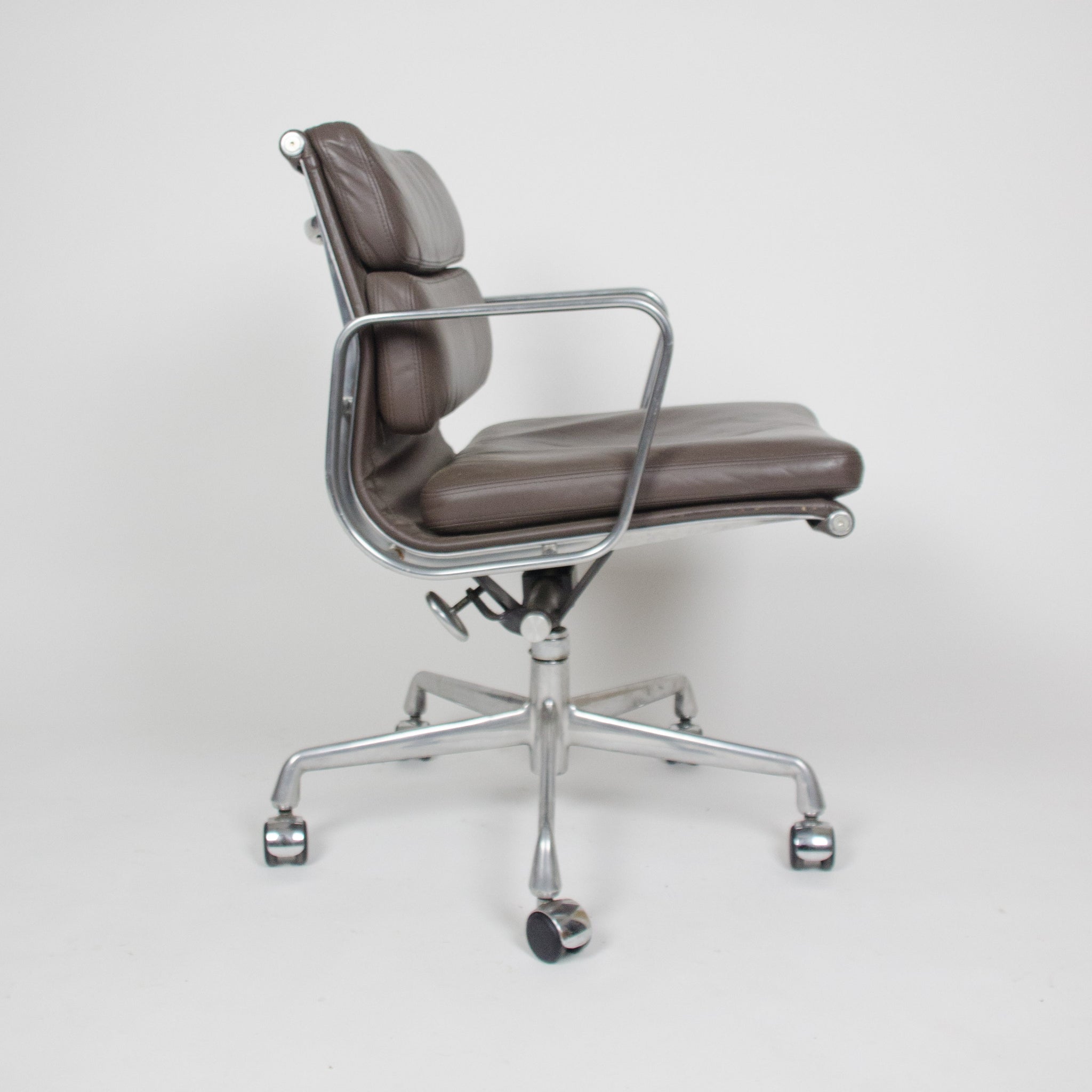 SOLD Eames Herman Miller Soft Pad Aluminum Group Chair Brown Leather Mint 3x