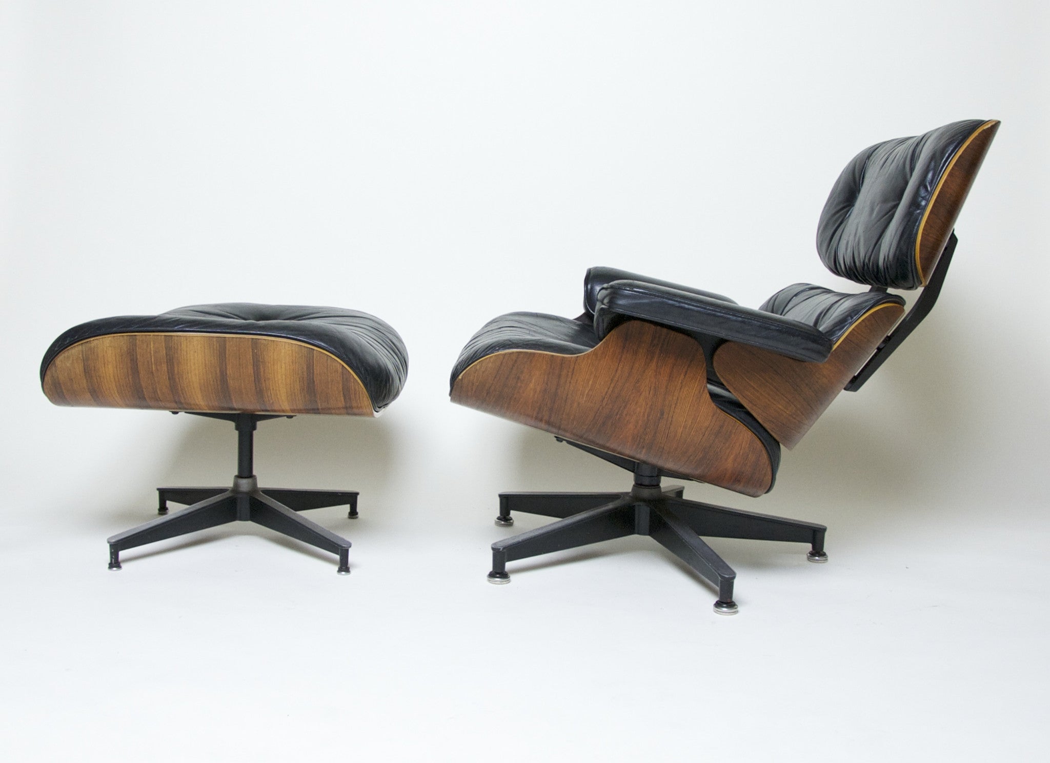 SOLD Herman Miller Eames Lounge Chair & Ottoman Rosewood 670 671
