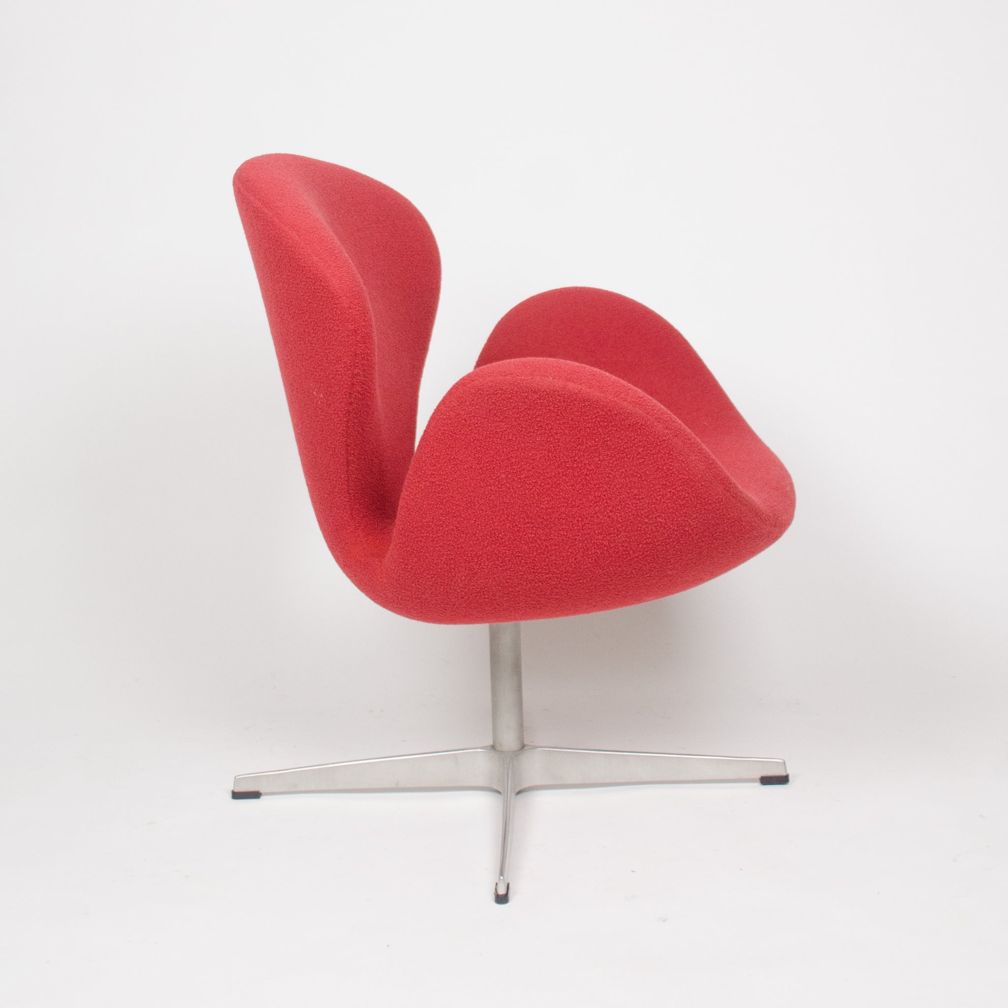 SOLD Arne Jacobsen for Fritz Hansen Denmark Swan Chairs Knoll Studio (2x)