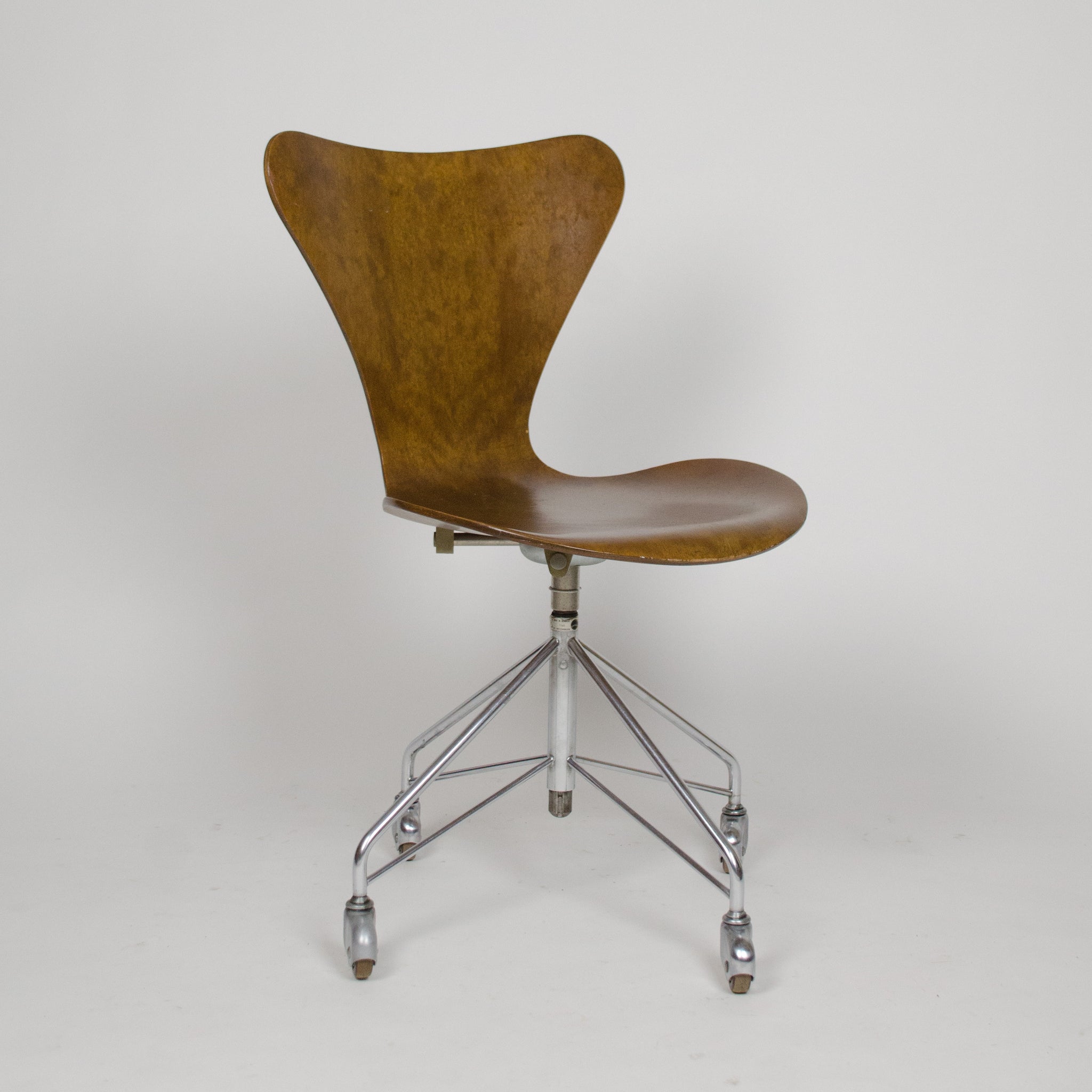 SOLD Arne Jacobsen 3117 for Fritz Hansen Denmark Rolling Desk Chair Vintage Original