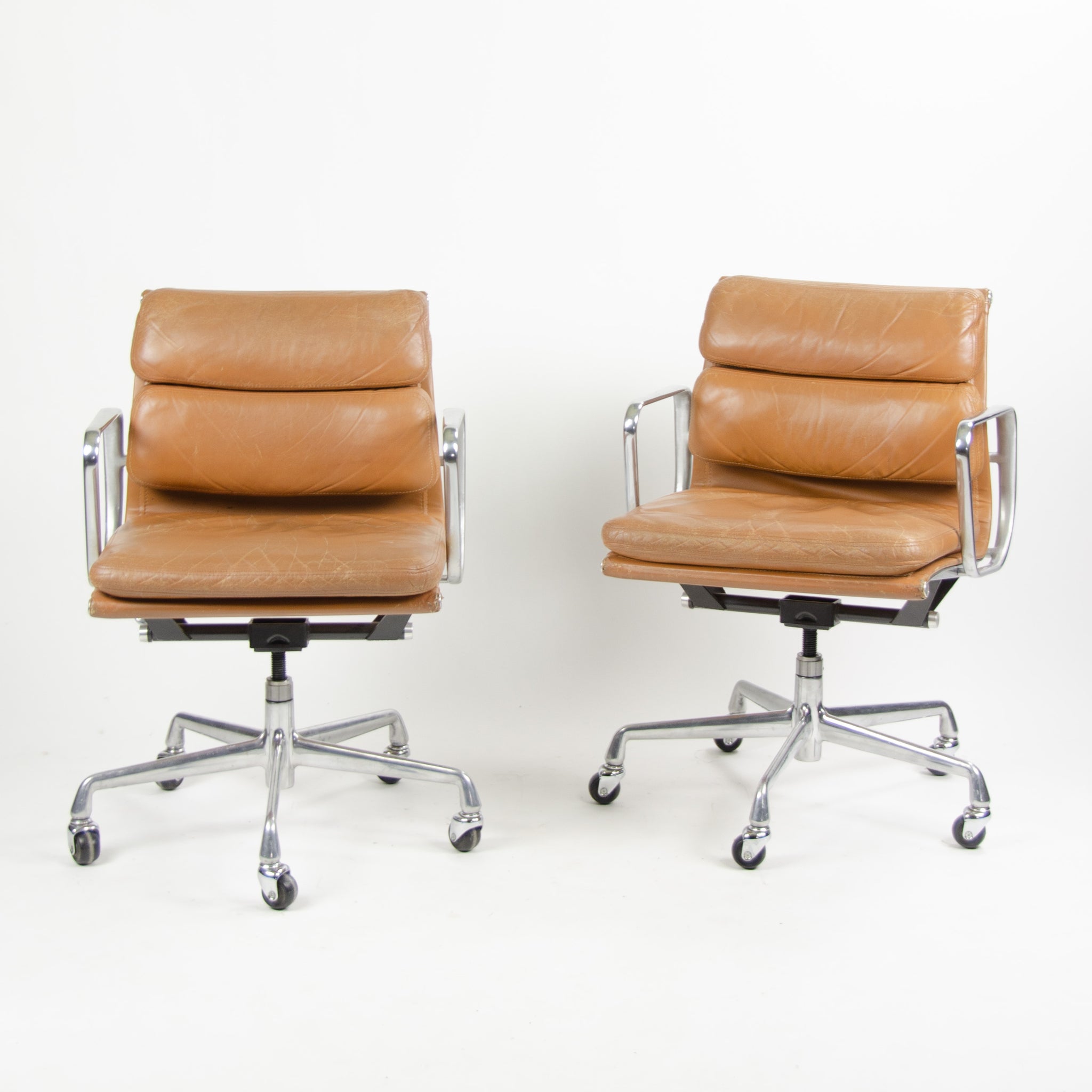 SOLD Herman Miller Eames 1987 Soft Pad Low Back Aluminum Group Chair Tan Leather 5x Available