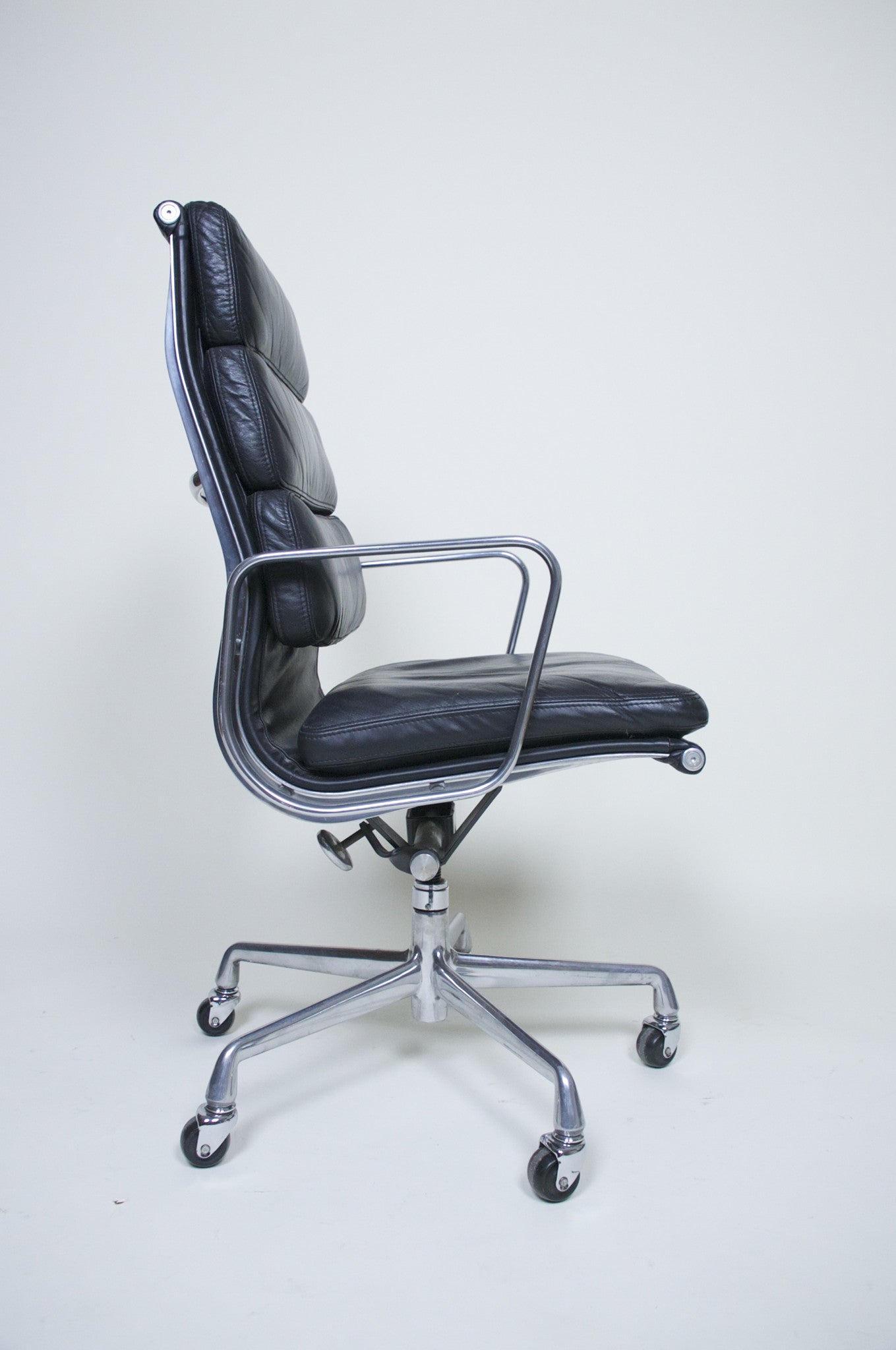 SOLD Eames Herman Miller Soft Pad High Back Aluminum Group Executive Chair