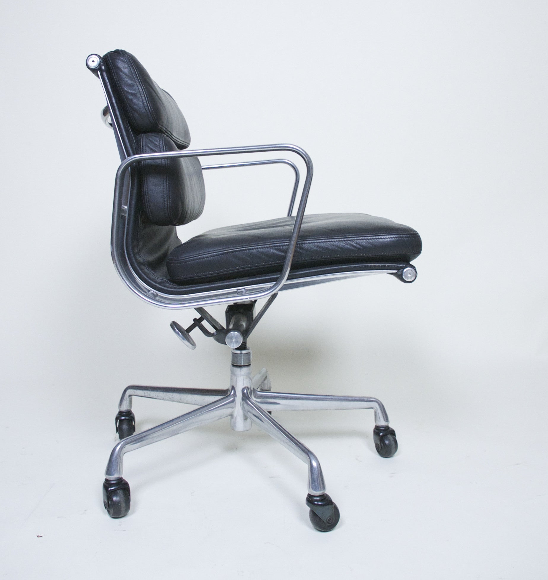 SOLD Eames Herman Miller Soft Pad Aluminum Group Chair Black Leather Mint Groups Available