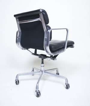 SOLD Eames Herman Miller Soft Pad Aluminum Group Chair Black Leather Set Of 4