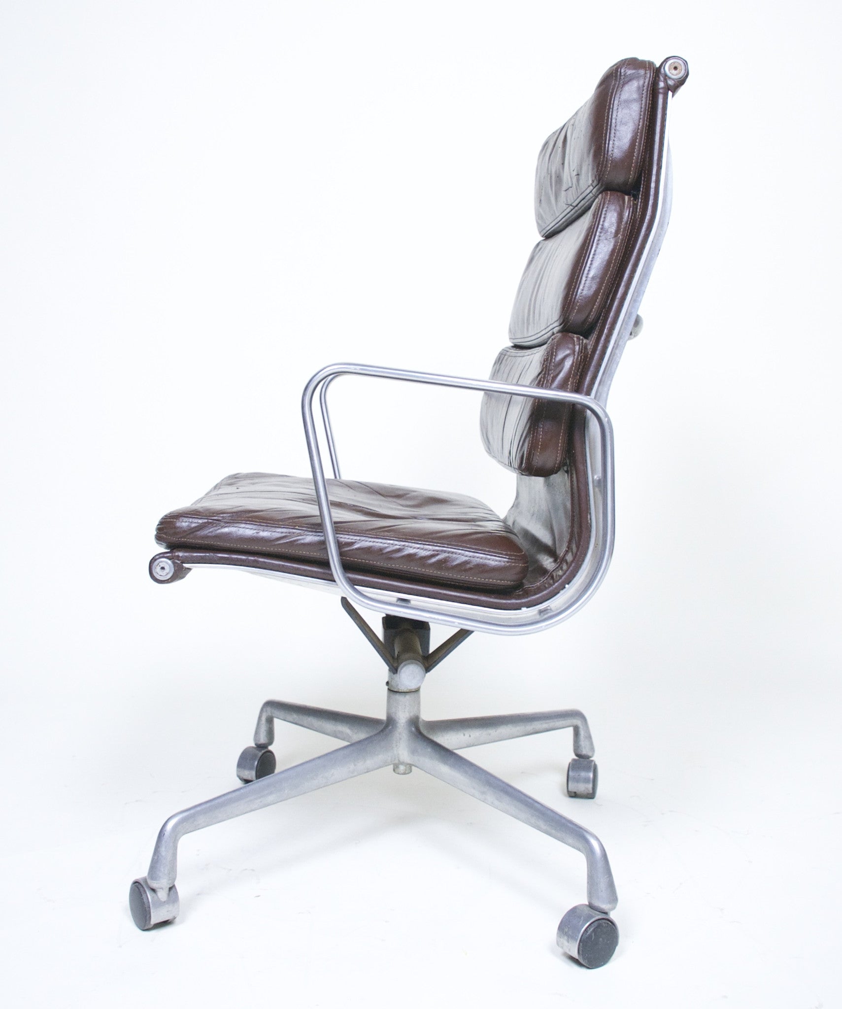 SOLD Eames Herman Miller 1970's Soft Pad Aluminum Group Executive Chair Brown