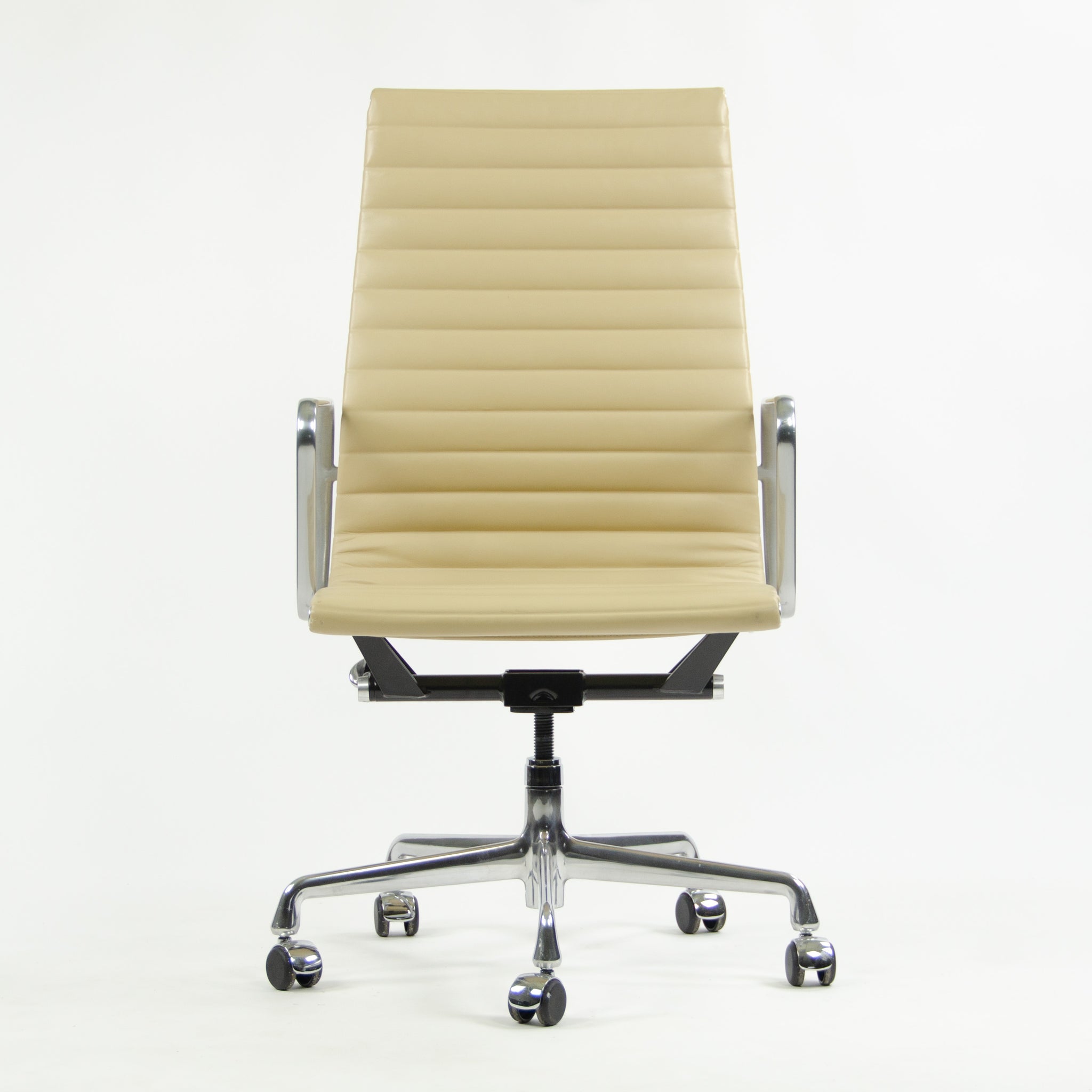 SOLD Herman Miller Eames Aluminum Group High Back Chair 2012 Creme MINT