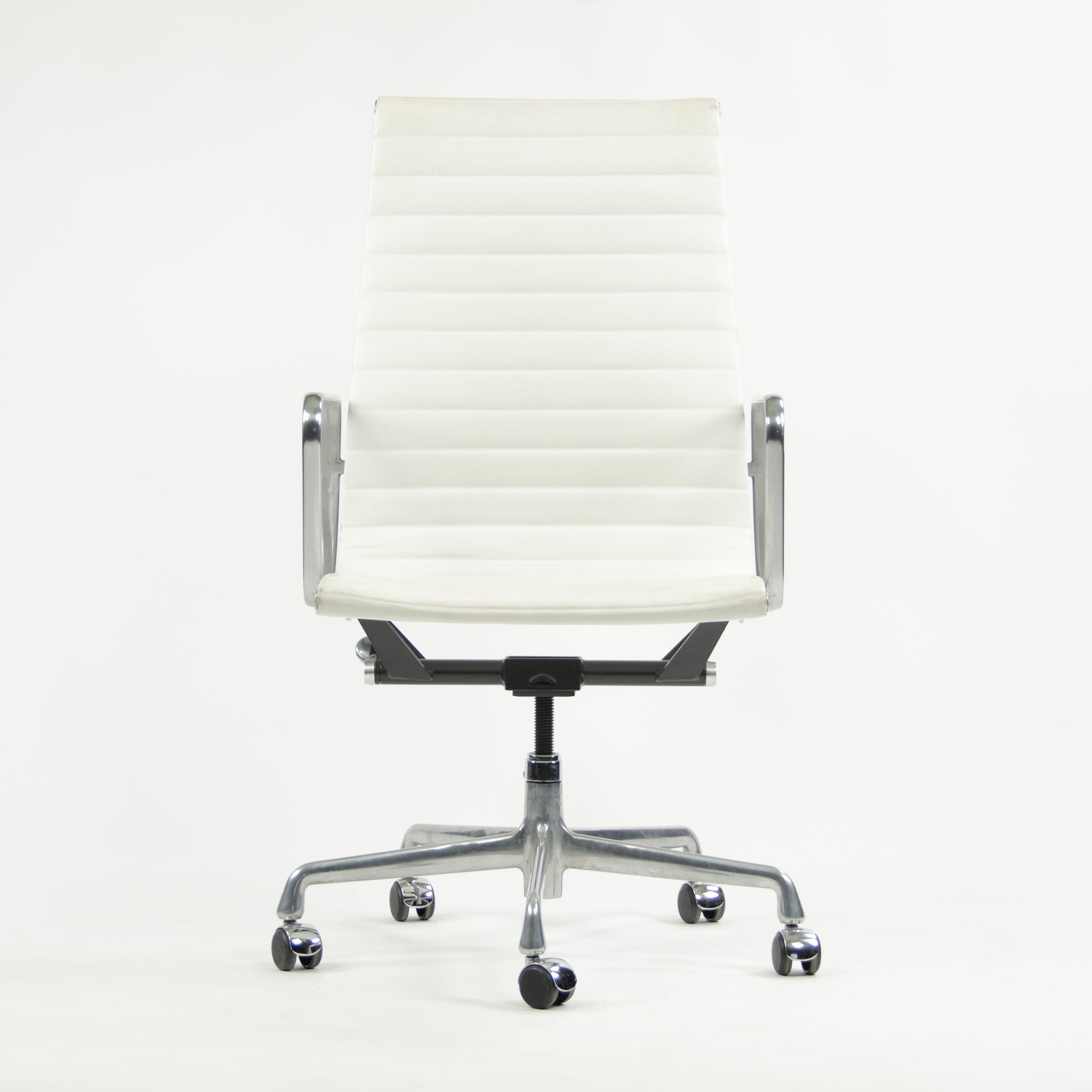 SOLD Herman Miller 2007 Eames Leather High Executive Aluminum Group Desk Chair White