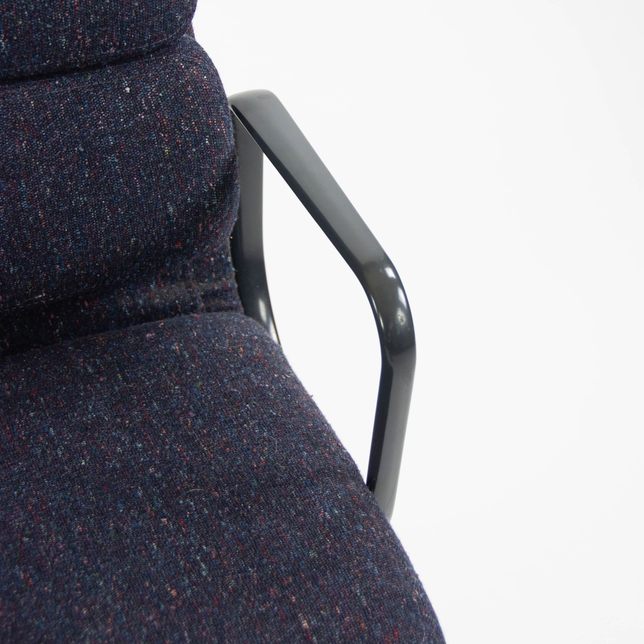 Eames Herman Miller Vintage 1993 High Back Soft Pad Aluminum Group Chair Fabric