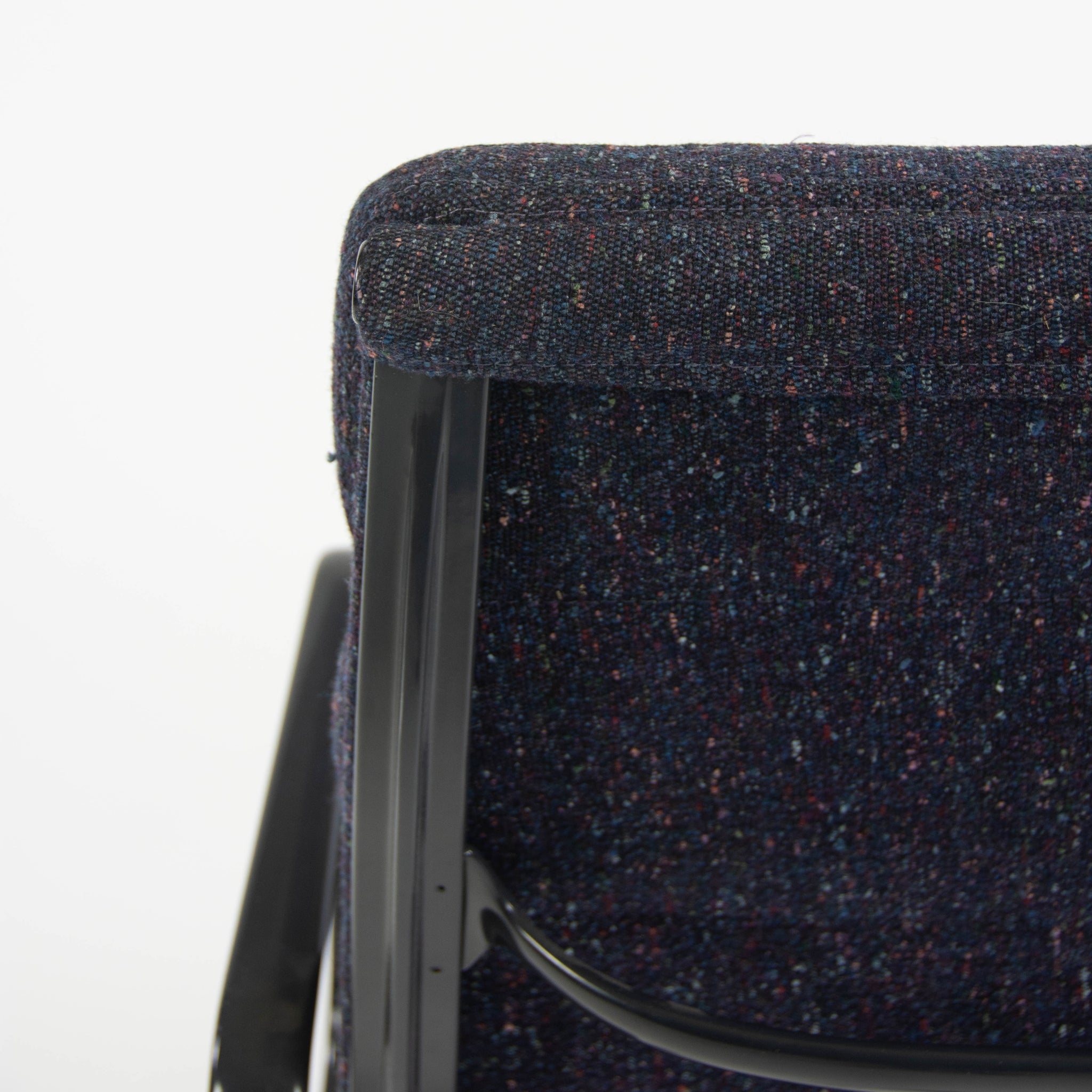 Eames Herman Miller Vintage 1993 High Back Soft Pad Aluminum Group Chair Fabric