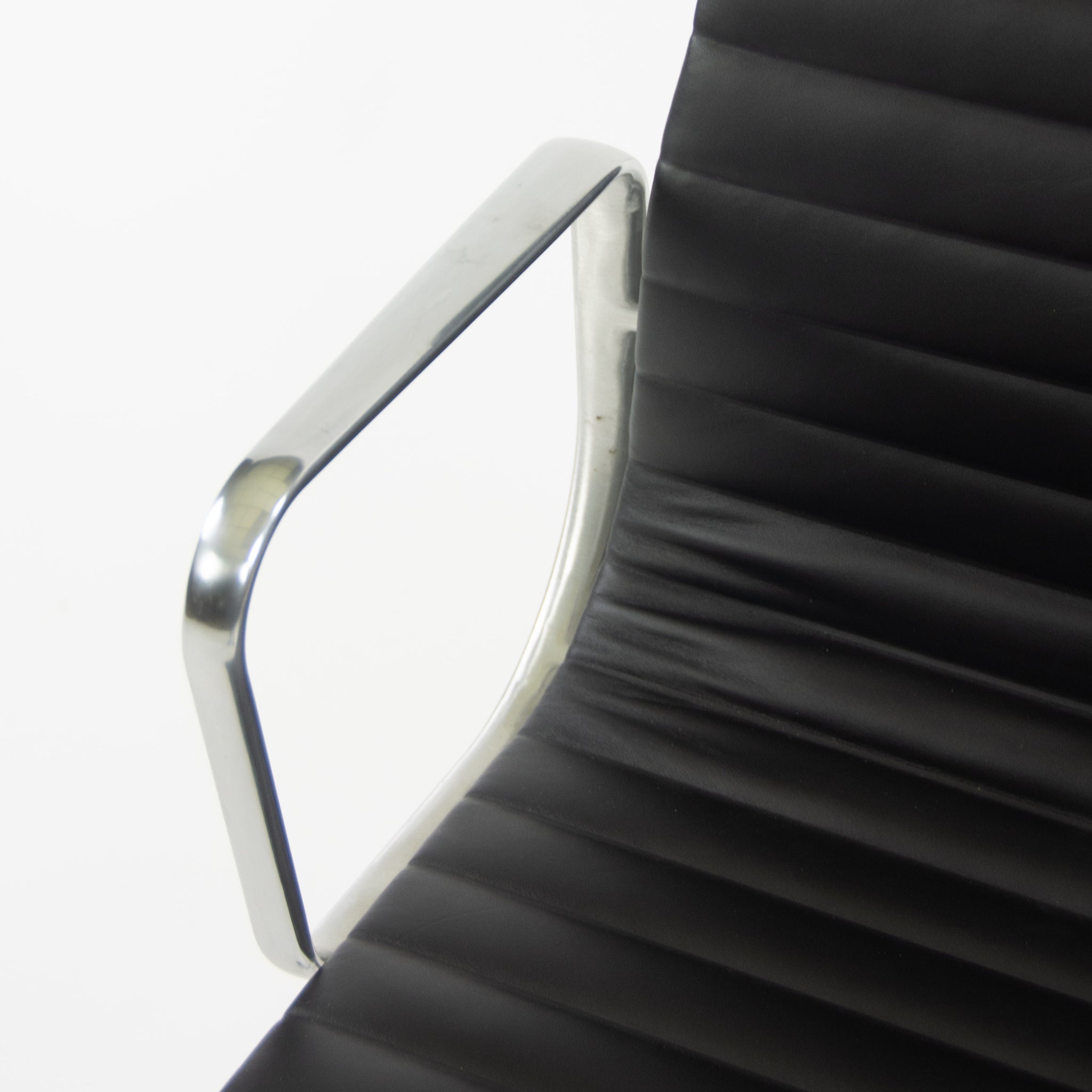 SOLD Herman Miller Eames 2010's Low Aluminum Group Management Desk Chair Black Leather