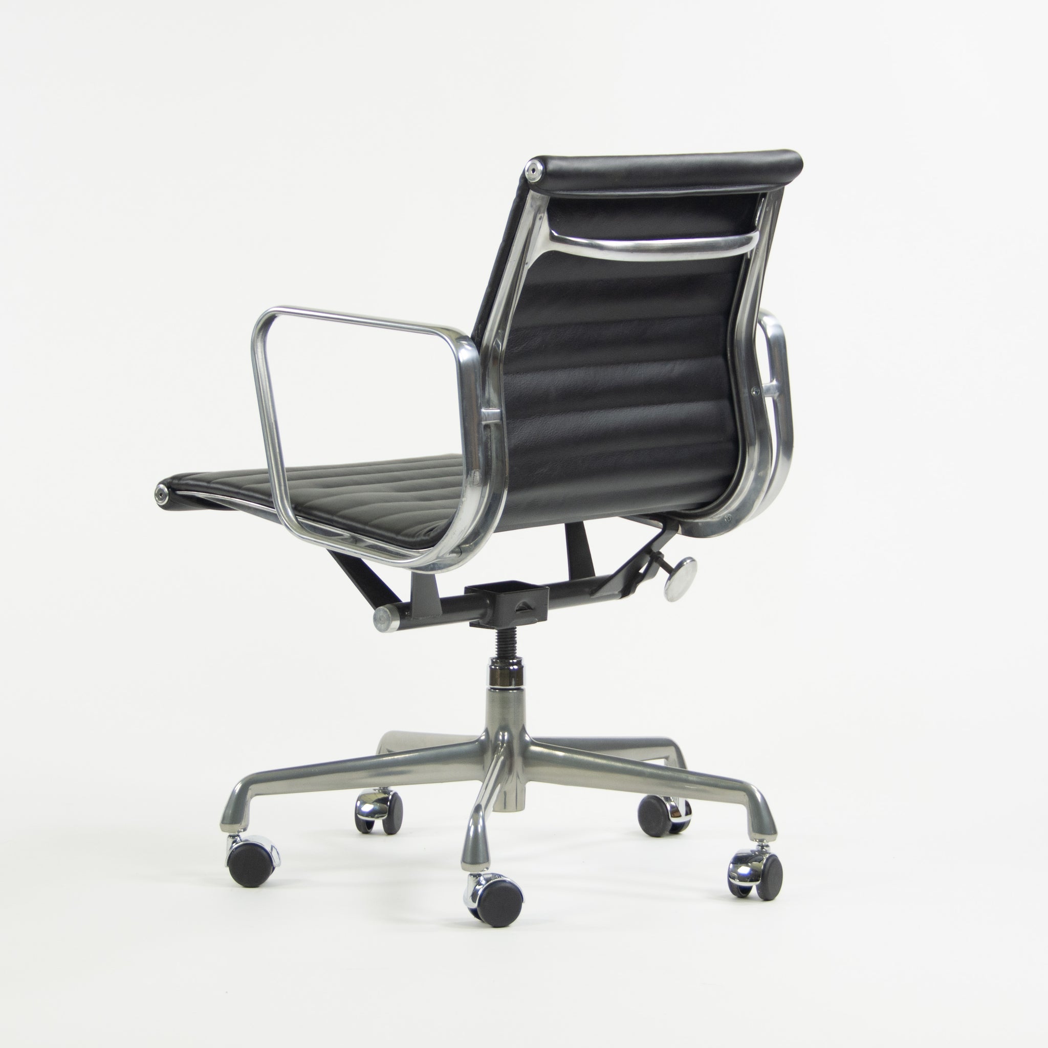 SOLD Herman Miller Eames 2010's Low Aluminum Group Management Desk Chair Black Leather