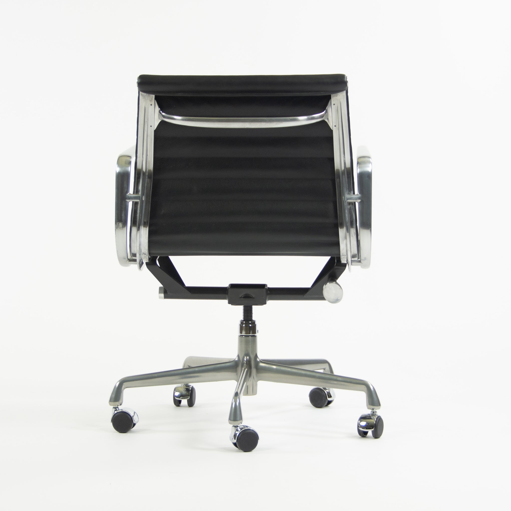 SOLD Herman Miller Eames 2010's Low Aluminum Group Management Desk Chair Black Leather