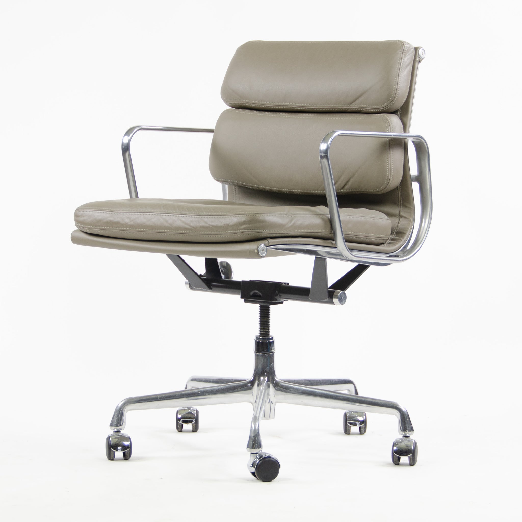 SOLD Herman Miller Eames Soft Pad Aluminum Group Chair Gray Leather 2005 2x Available '