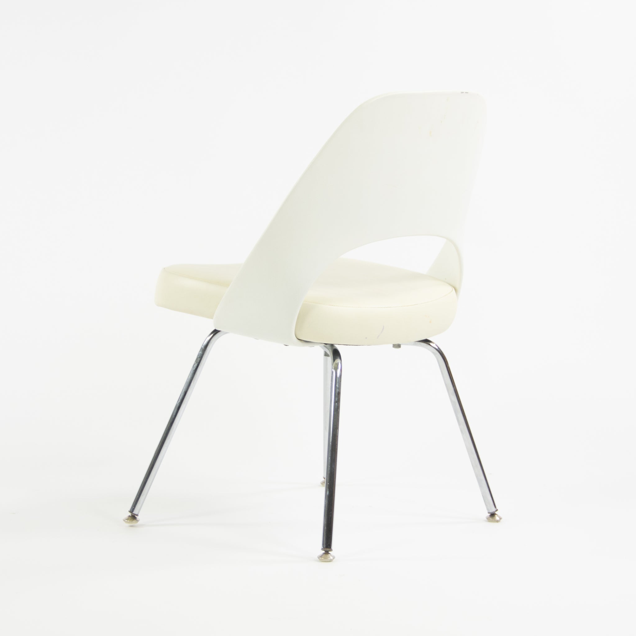 2014 Knoll Studio Eero Saarinen Executive Armless Side Chairs White 150+ Available