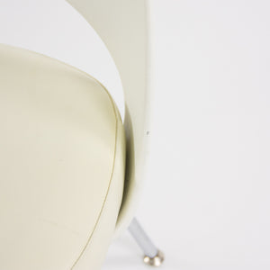 2014 Knoll Studio Eero Saarinen Executive Armless Side Chairs White 150+ Available