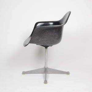 SOLD Eames Herman Miller Black Fiberglass Shell Chair