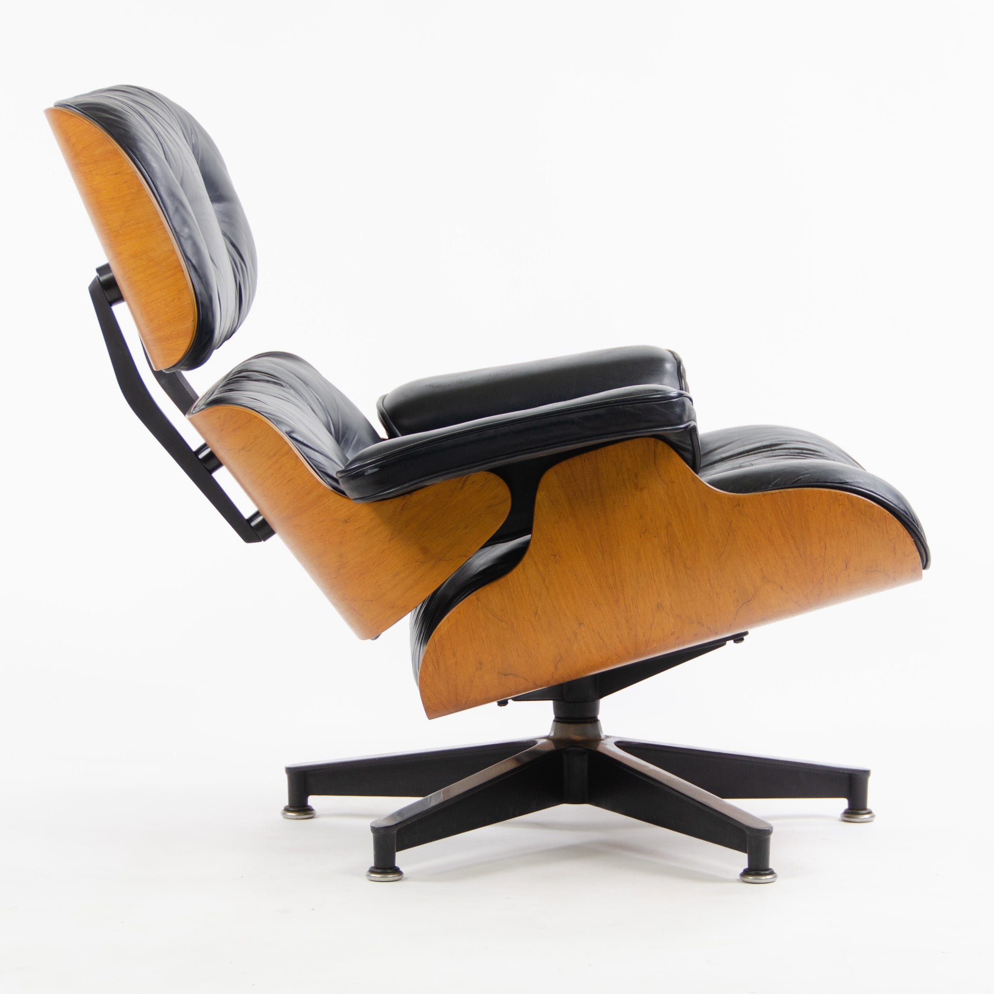 SOLD 1970's Herman Miller Eames Lounge Chair & Ottoman Rosewood 670 671 Black Leather