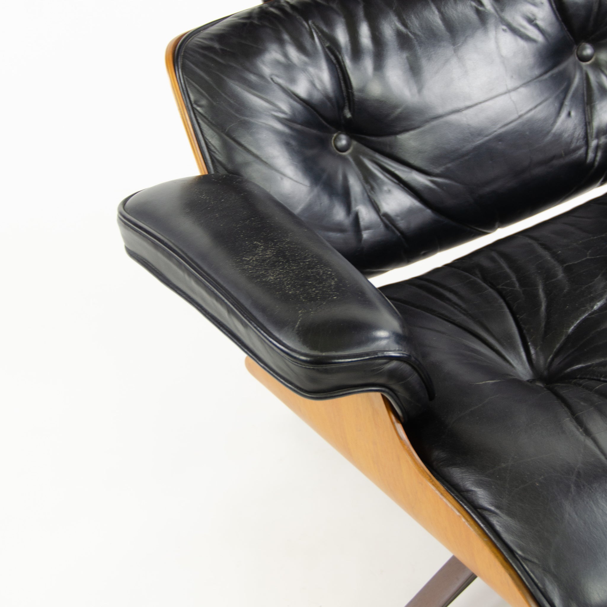 SOLD 1970's Herman Miller Eames Lounge Chair & Ottoman Rosewood 670 671 Black Leather