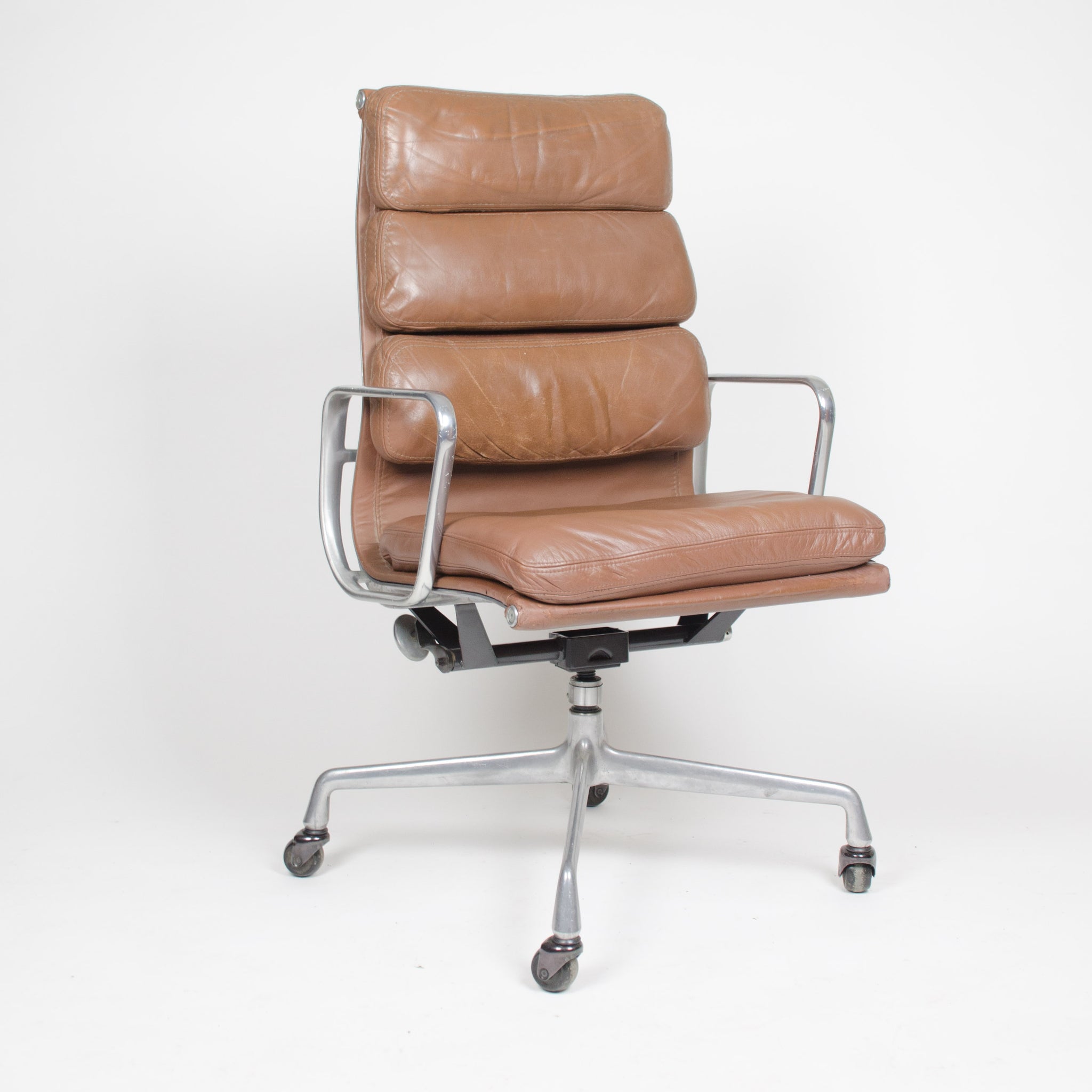 SOLD Eames Herman Miller High Back Soft Pad Aluminum Group Chair 1980's