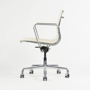 SOLD Herman Miller Eames 2012 Aluminum Group Management Desk Chair 6x Available White