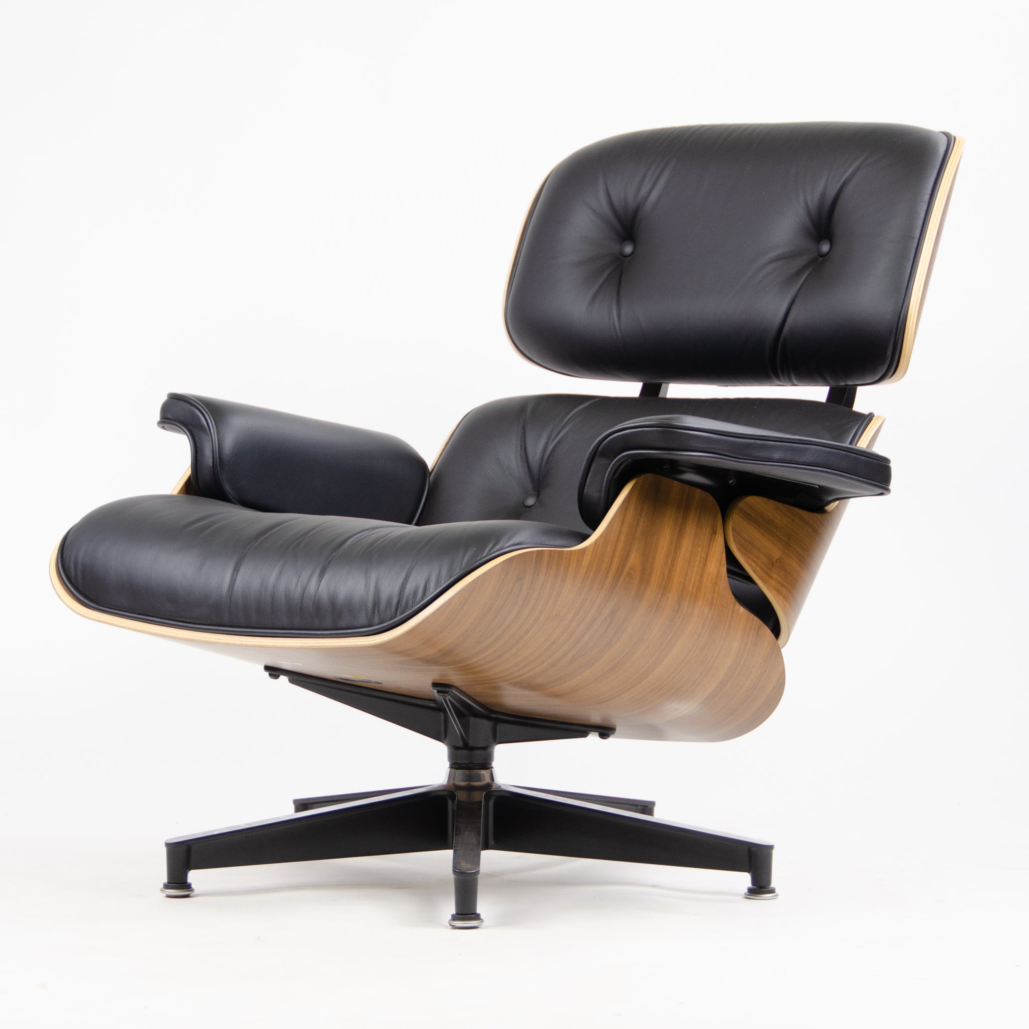 SOLD 2015 New Herman Miller Eames Lounge Chair & Ottoman Walnut 670 671 Black Leather