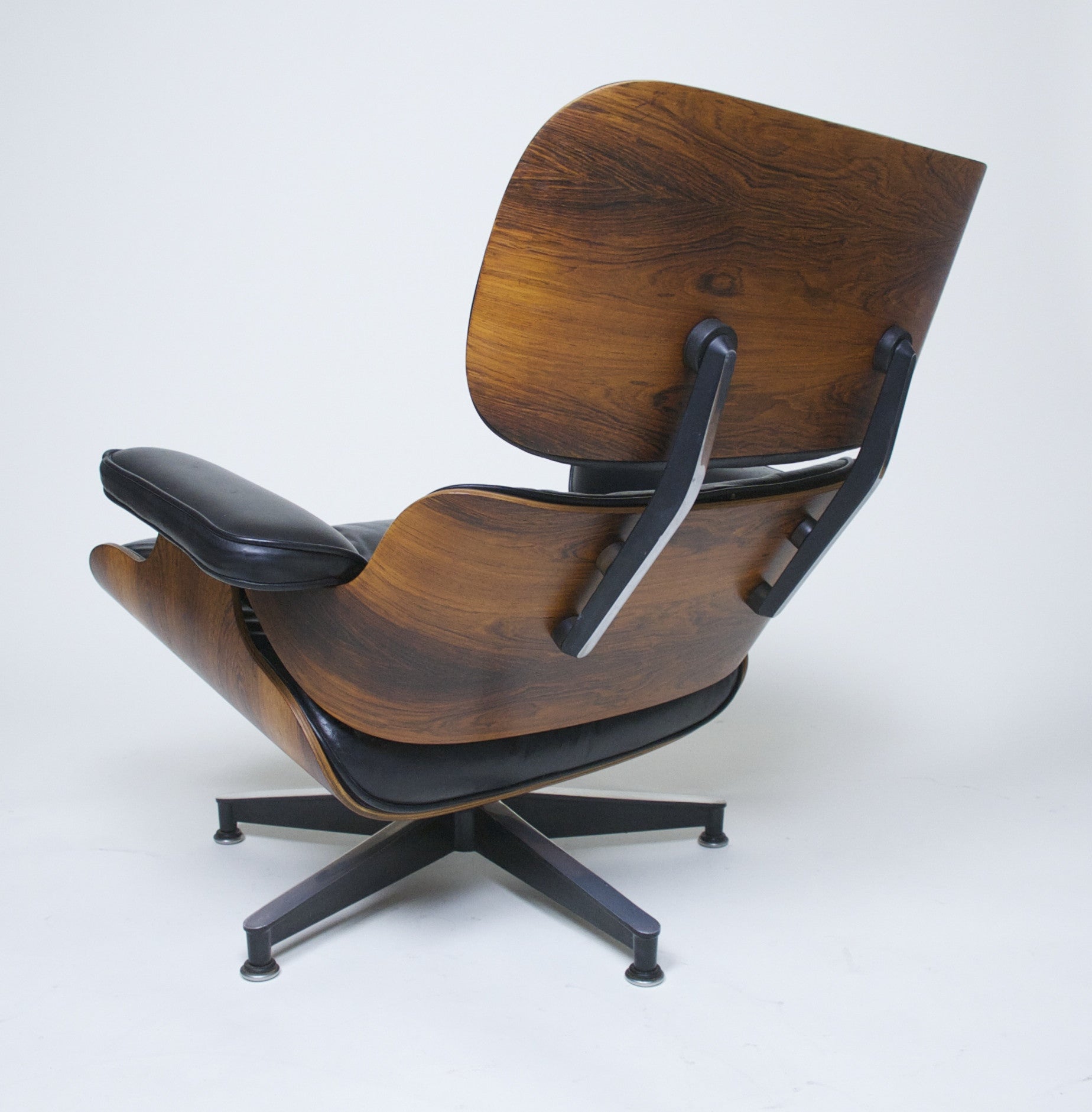 SOLD Early 1960's Herman Miller Eames Lounge Chair & Ottoman Rosewood 670 671