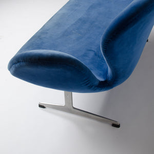 SOLD 1960‘s Swan Settee by Arne Jacobsen for Fritz Hansen Original Vintage Denmark