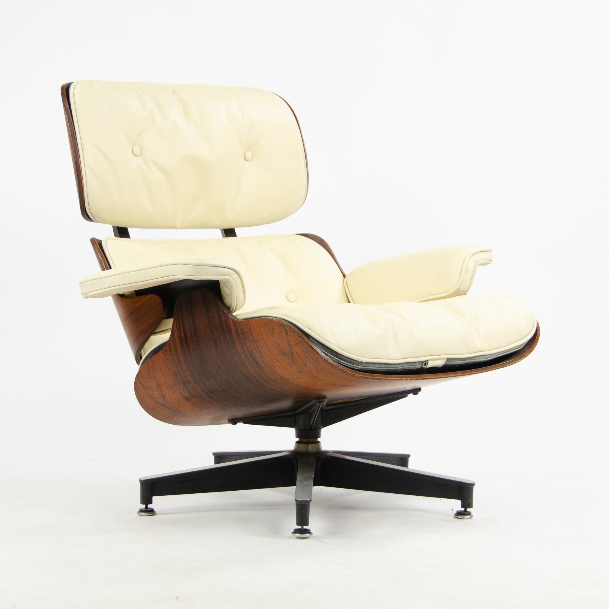 SOLD 1960's Vintage Herman Miller Eames Lounge Chair & Ottoman 670 671