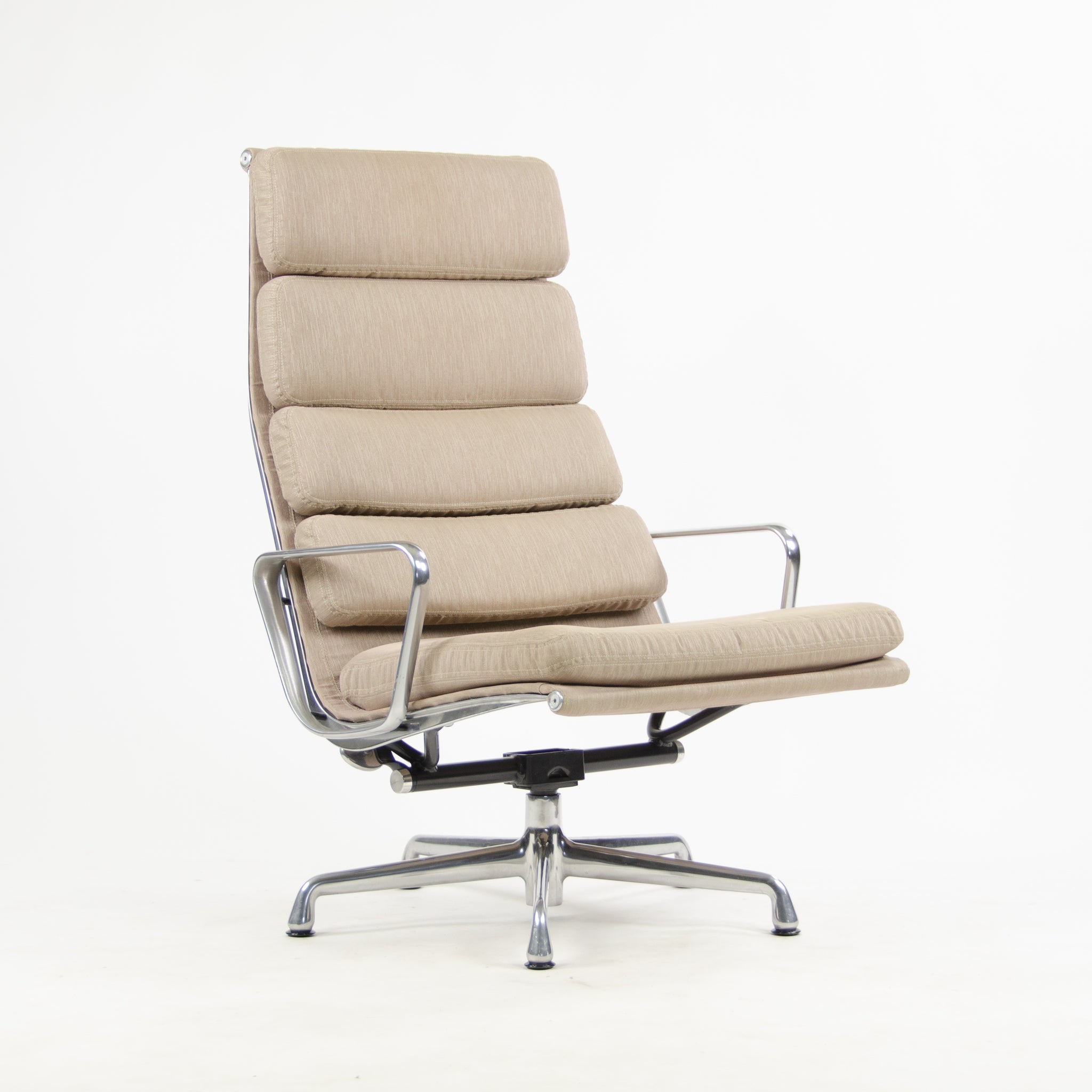 SOLD Herman Miller Eames Soft Pad Aluminum Group Lounge Chairs Fabric 2x 2007