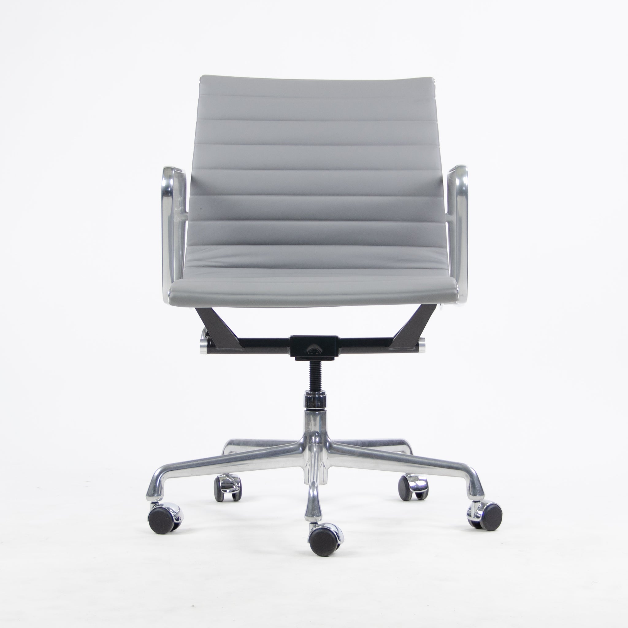 SOLD 2010s Herman Miller Eames Low Back Aluminum Group Executive Chair in Gray Leather