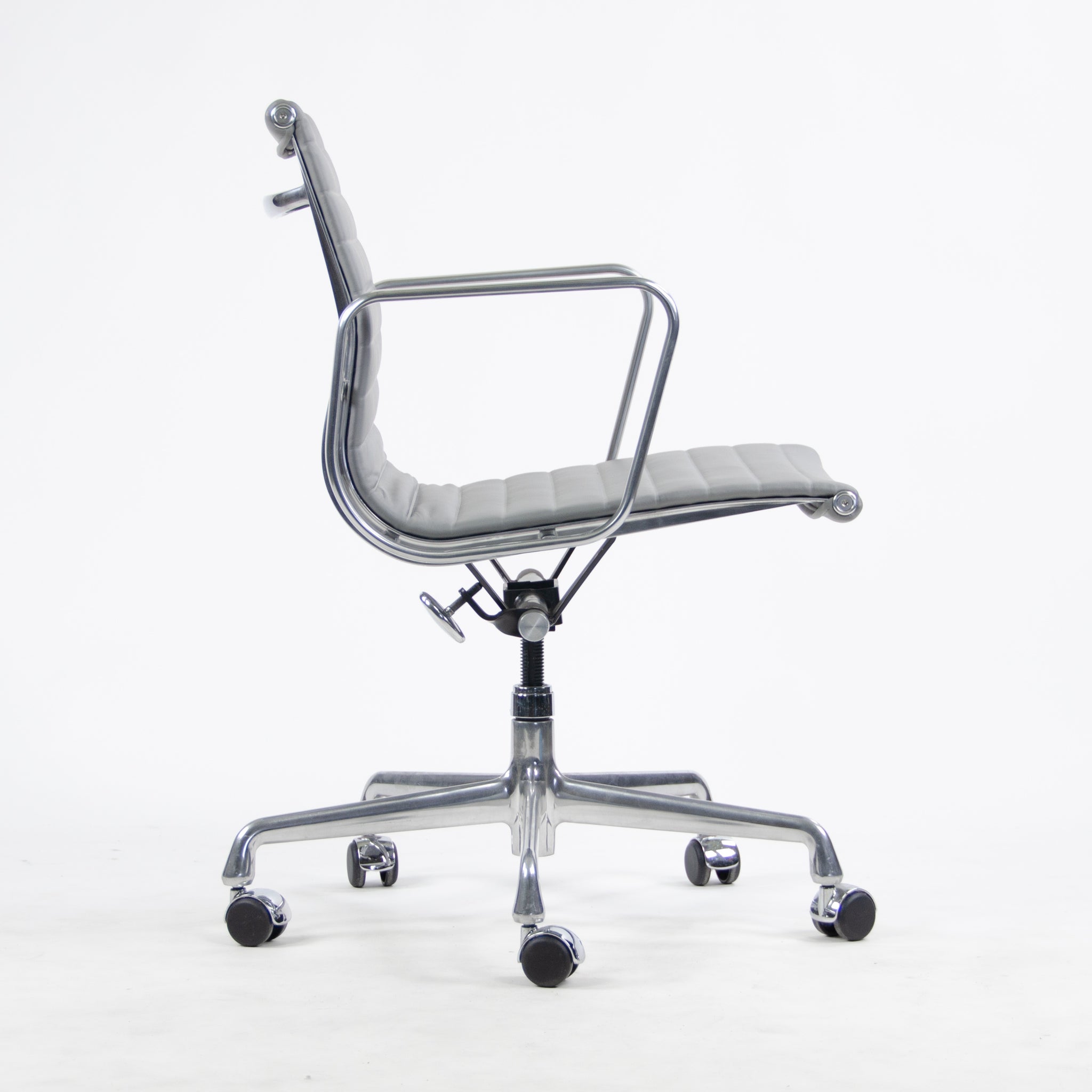 SOLD 2010s Herman Miller Eames Low Back Aluminum Group Executive Chair in Gray Leather