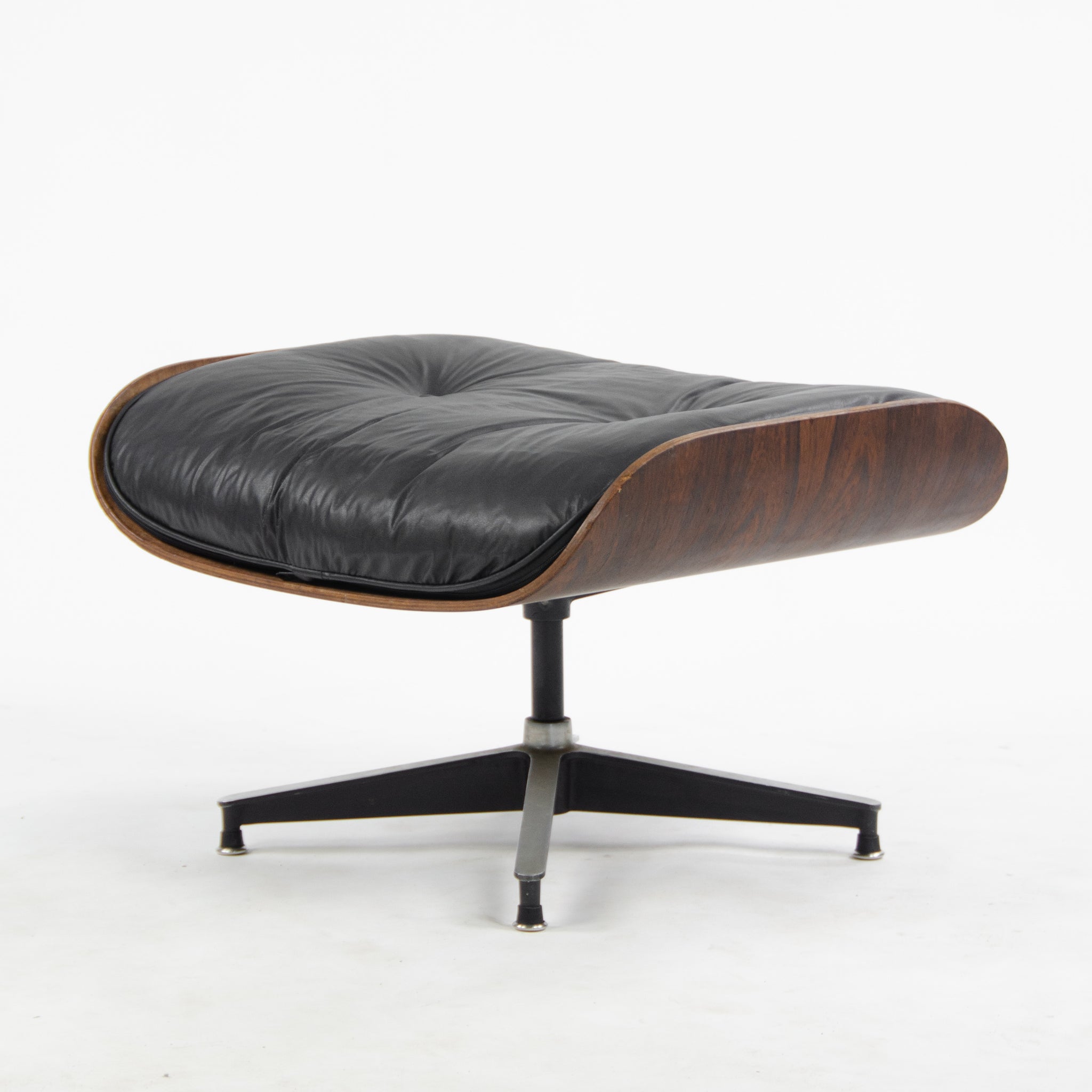 SOLD 1956 Herman Miller Eames Lounge Chair & Ottoman 670 671 New Cushions
