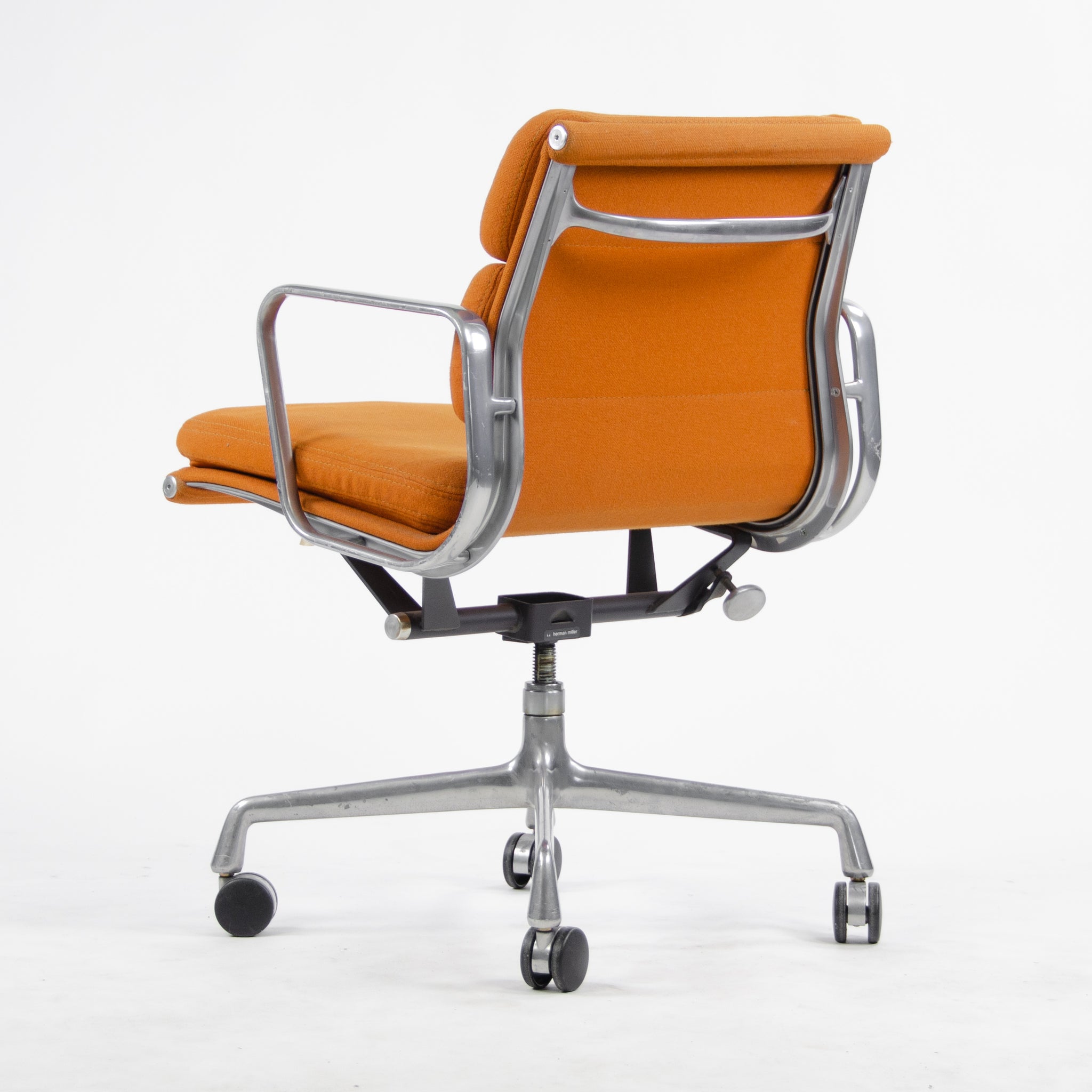SOLD 1980 Eames Herman Miller Soft Pad Aluminum Group Desk Chair Orange Hopsack 4x