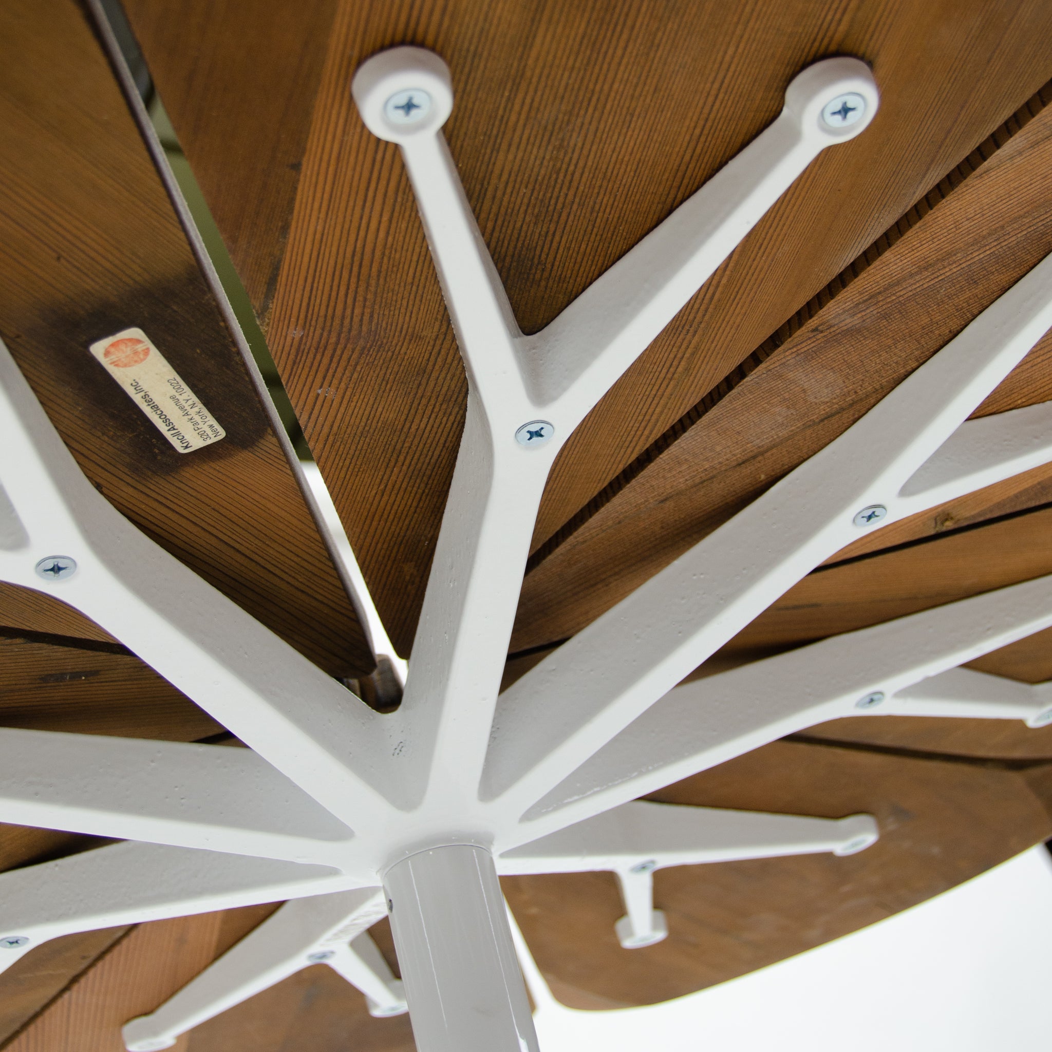 1960s Petal Dining Table by Richard Schultz For Knoll International Vintage Redwood