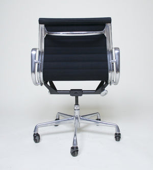 SOLD Herman Miller Eames Aluminum Group Executive Chair in Black, 4 Available, Mint