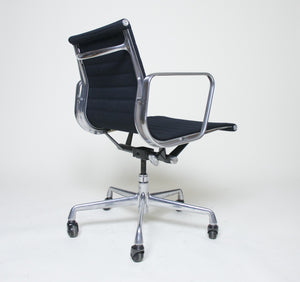 SOLD Herman Miller Eames Aluminum Group Executive Chair in Black, 4 Available, Mint