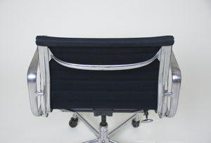 SOLD Herman Miller Eames Aluminum Group Executive Chair in Black, 4 Available, Mint