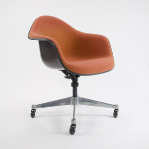 SOLD Herman Miller 1981 Eames Red / Black DAT-1 Fiberglass Rolling Desk Chair MINT