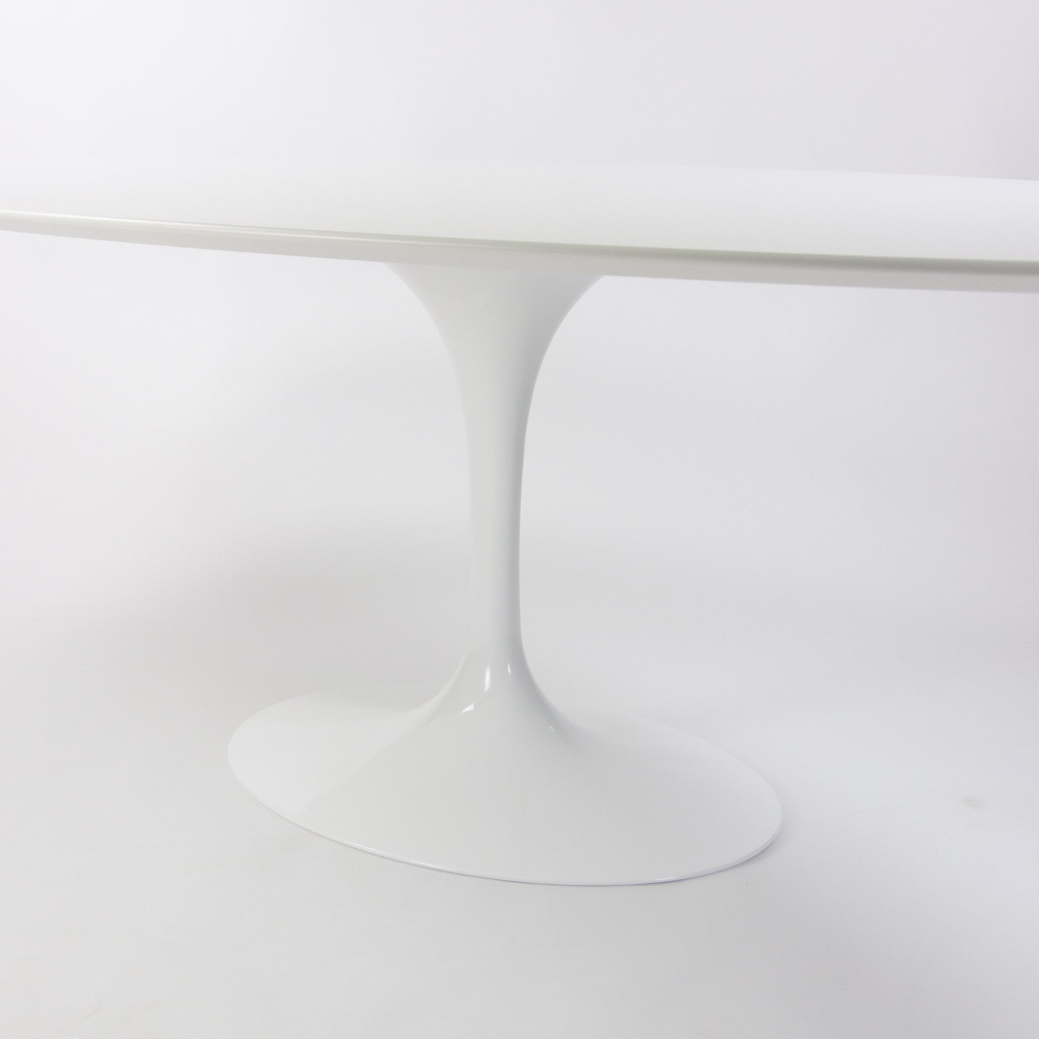 SOLD Eero Saarinen for Knoll 2019 96 inch White Laminate Oval Tulip Dining Table