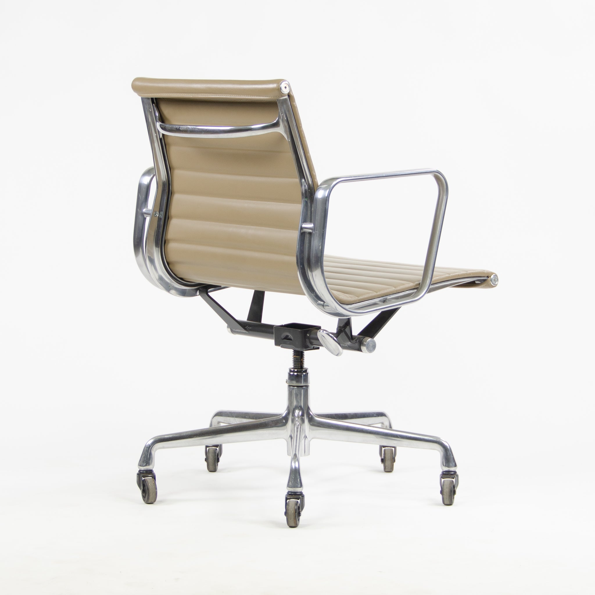 SOLD Herman Miller Eames Aluminum Group Executive Chairs Tan Leather 2000's