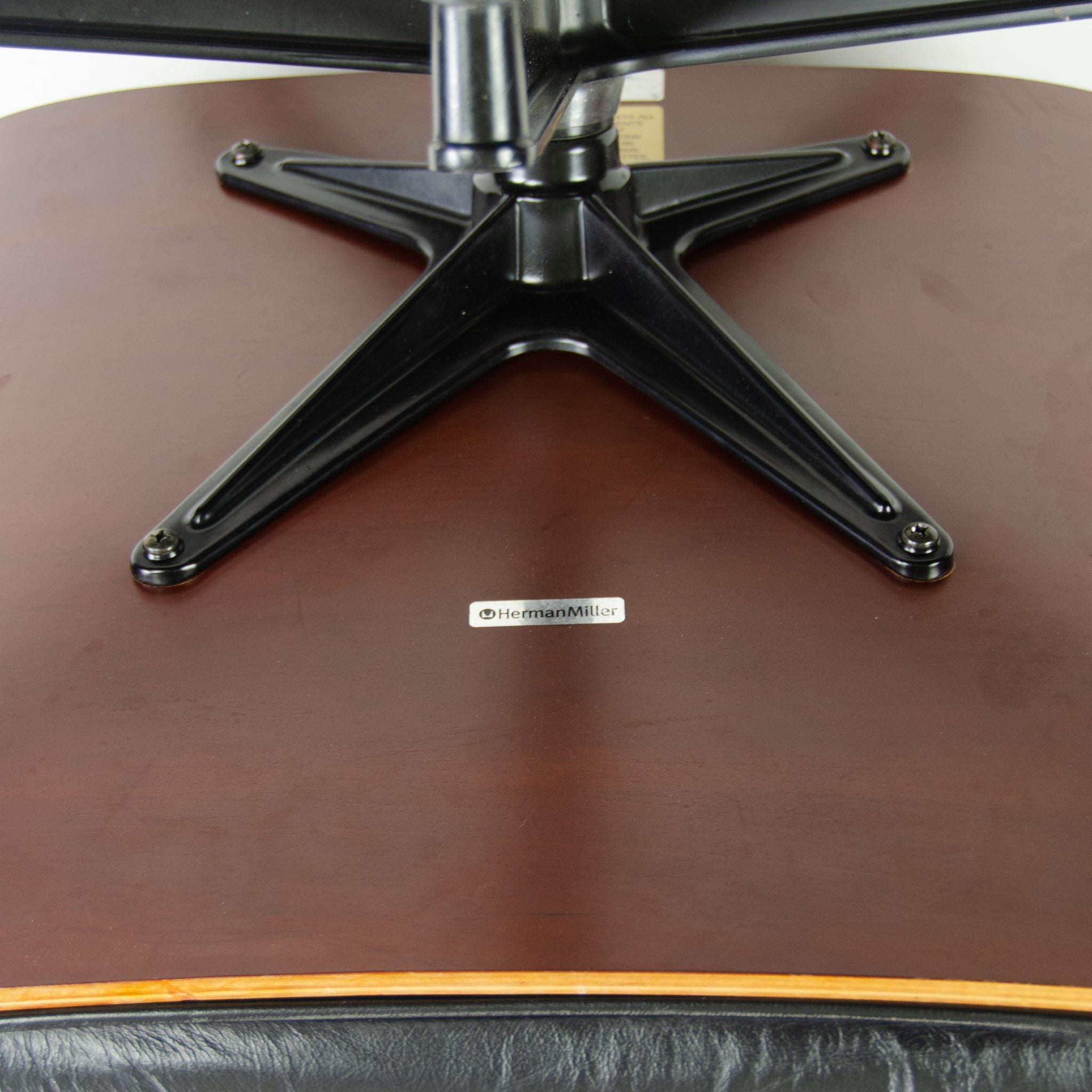 SOLD 2001 Herman Miller Eames Lounge Chair & Ottoman Cherry 670 671 Black Leather